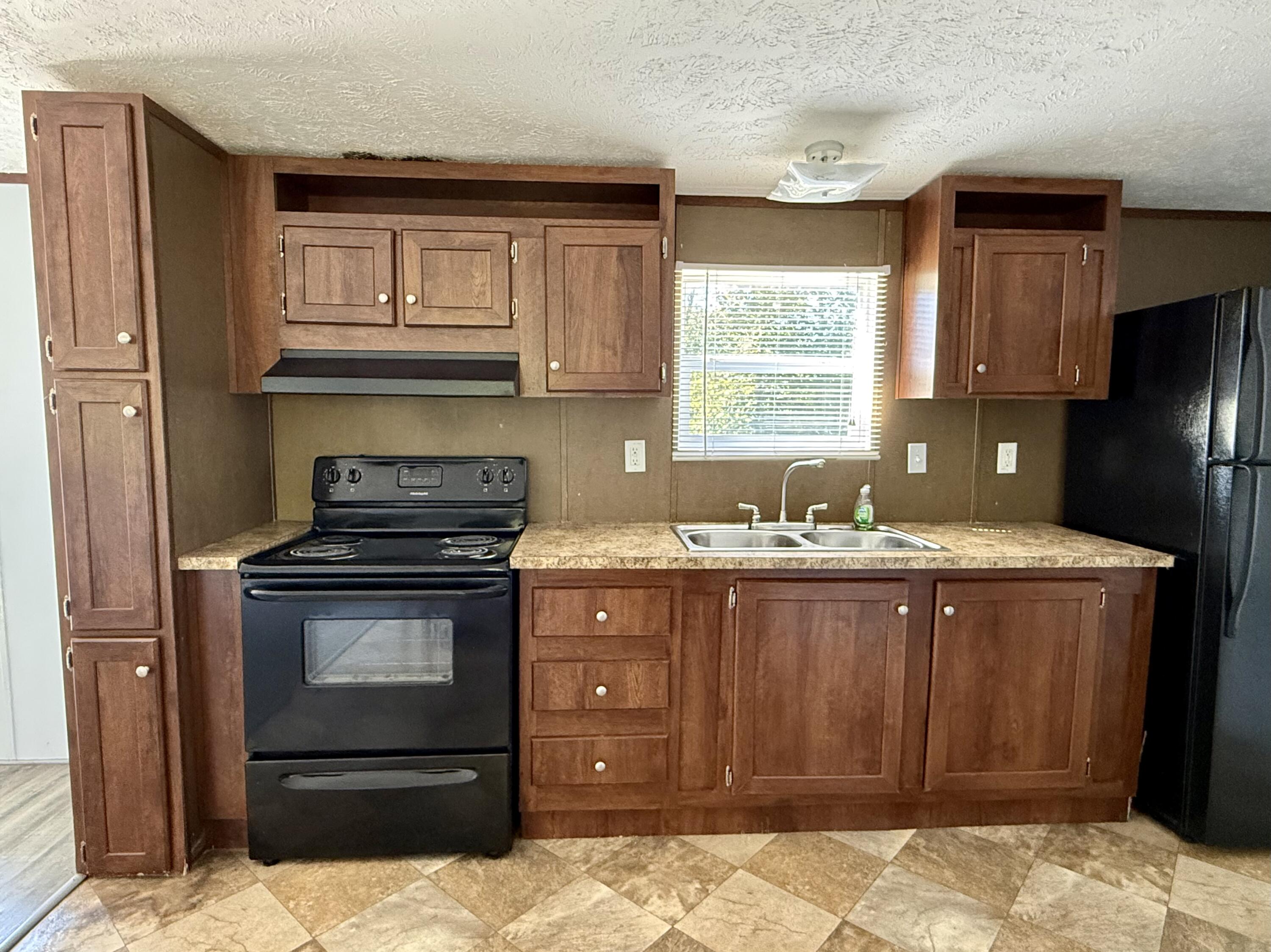 239 Howards Creek Road Property Photo 2