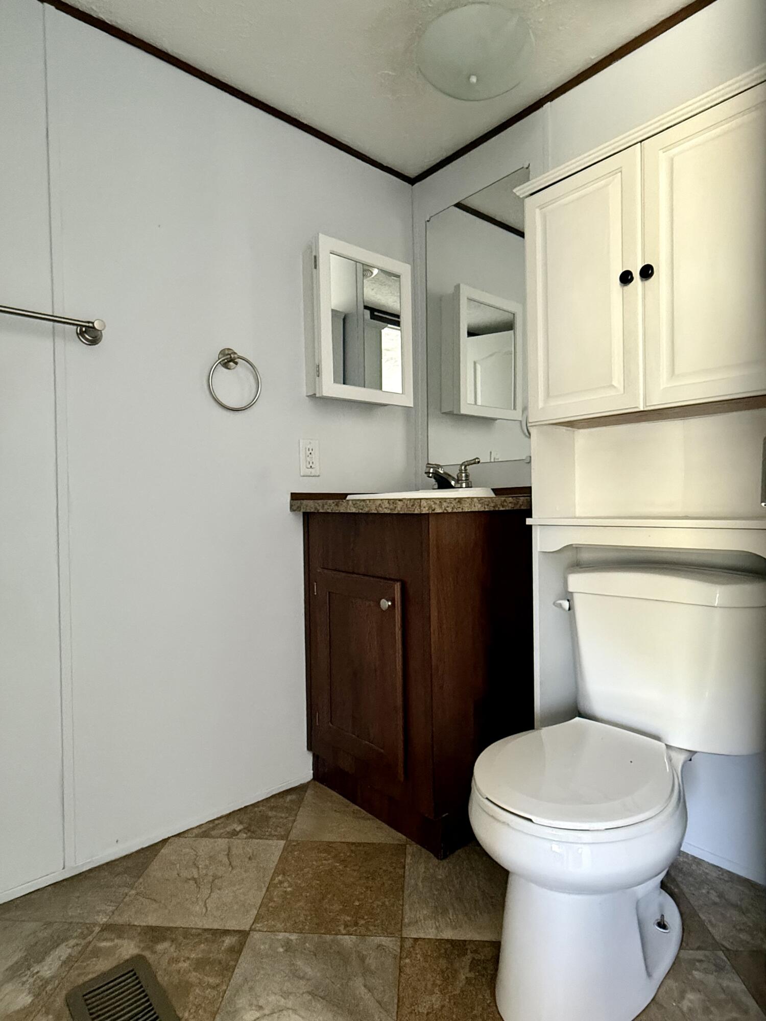 239 Howards Creek Road Property Photo 9