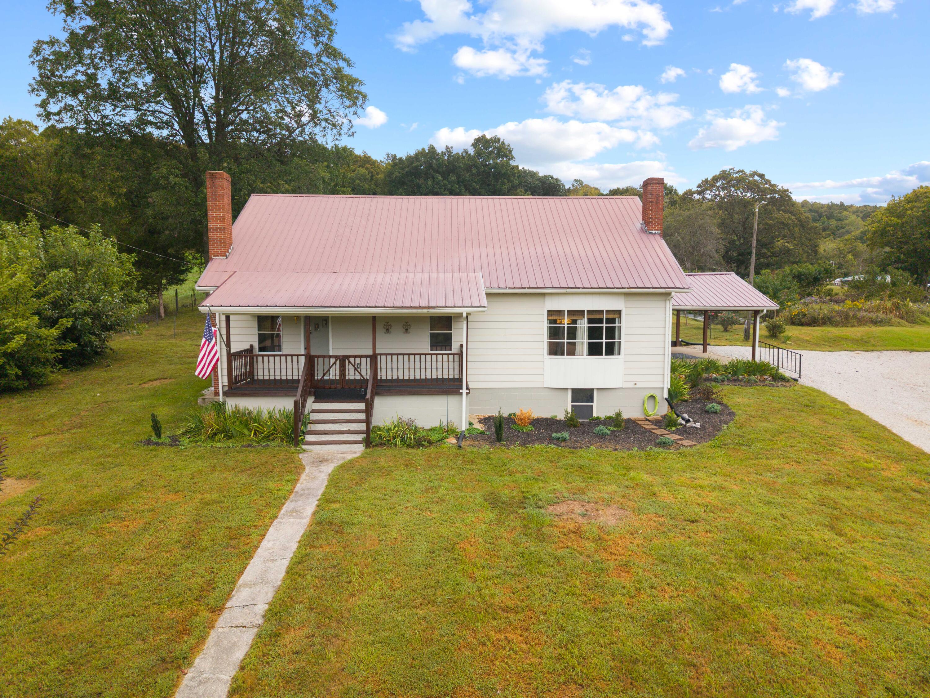6835 Highway 167 Property Photo 4