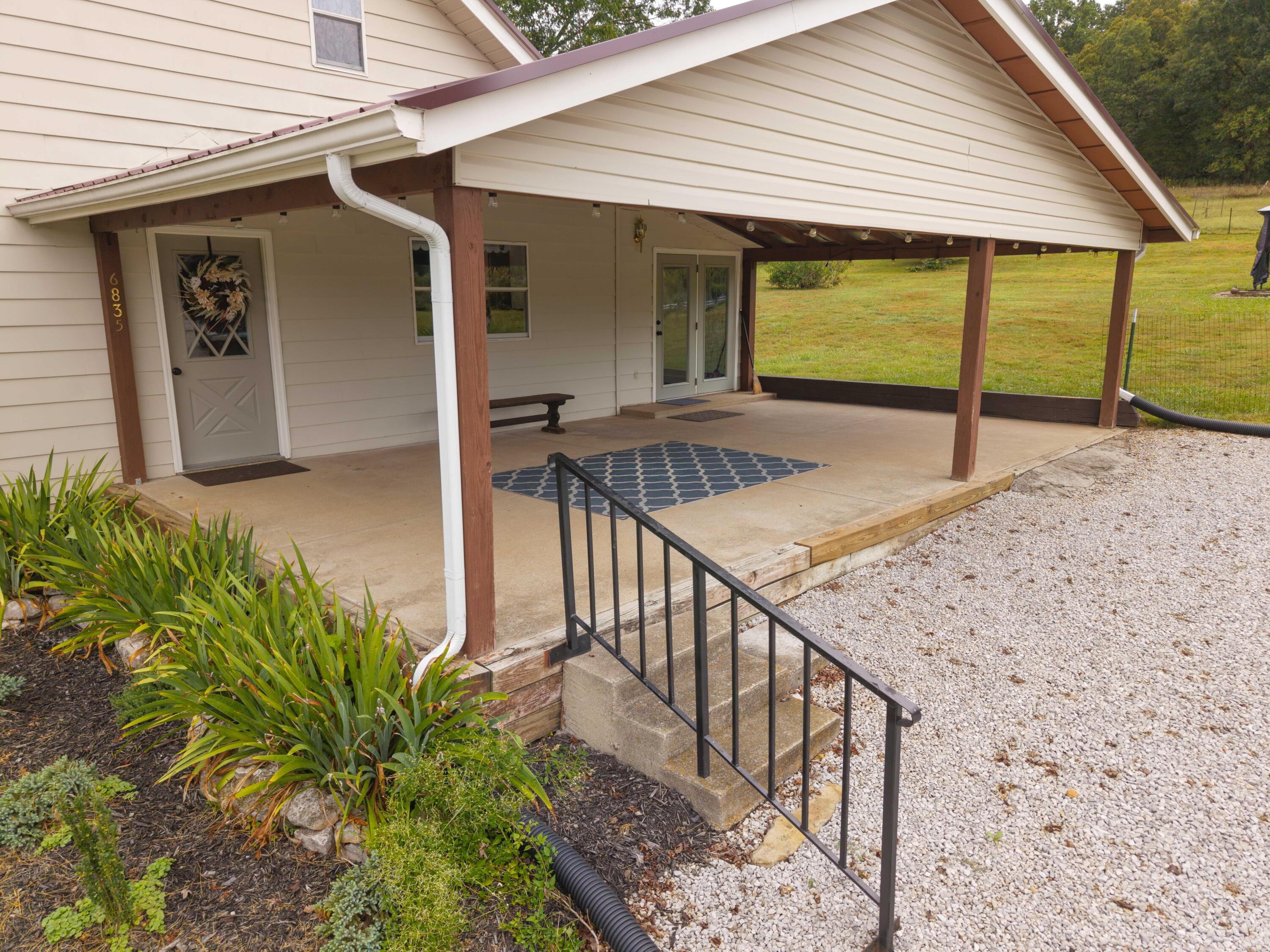 6835 Highway 167 Property Photo 7