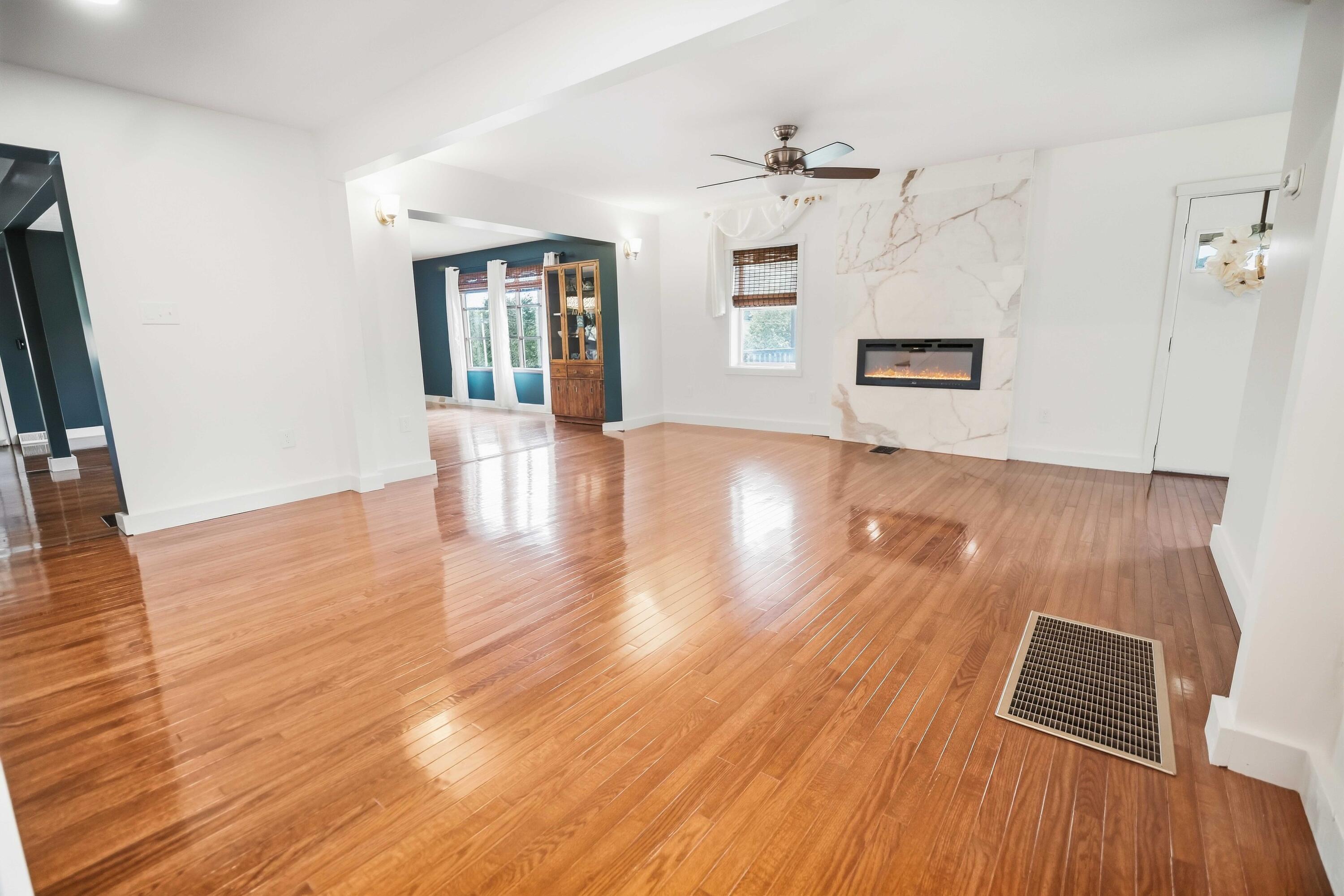 6835 Highway 167 Property Photo 9