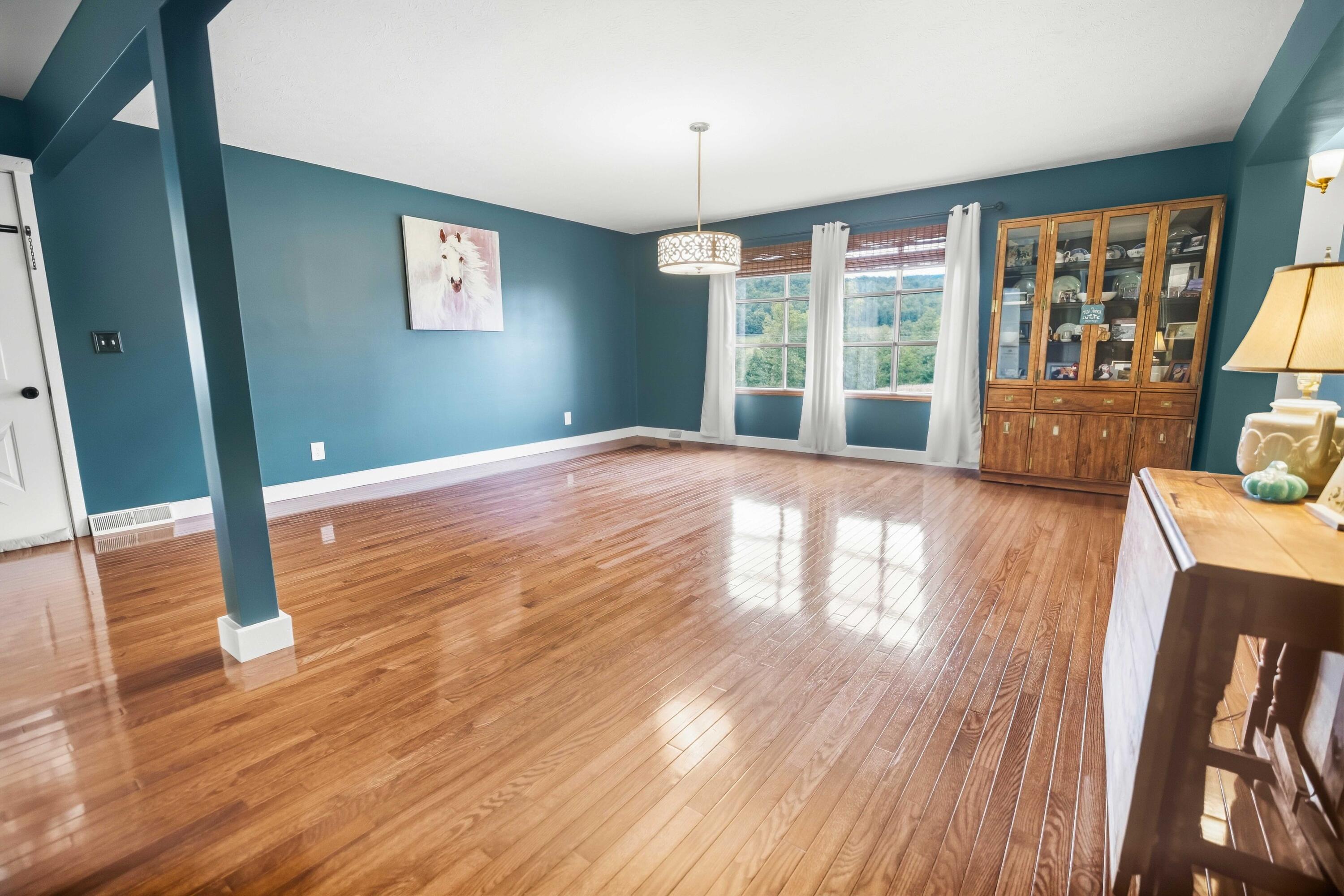 6835 Highway 167 Property Photo 12