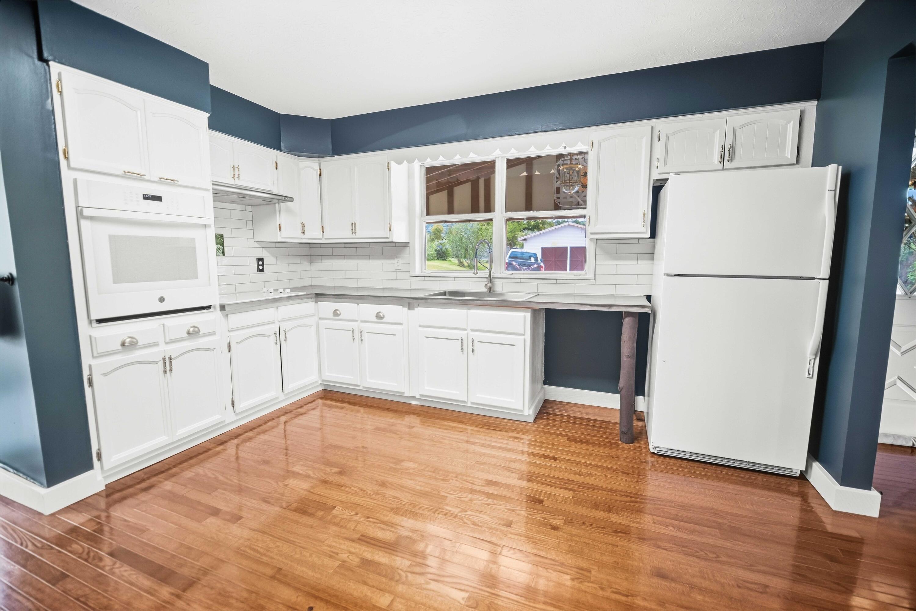 6835 Highway 167 Property Photo 16
