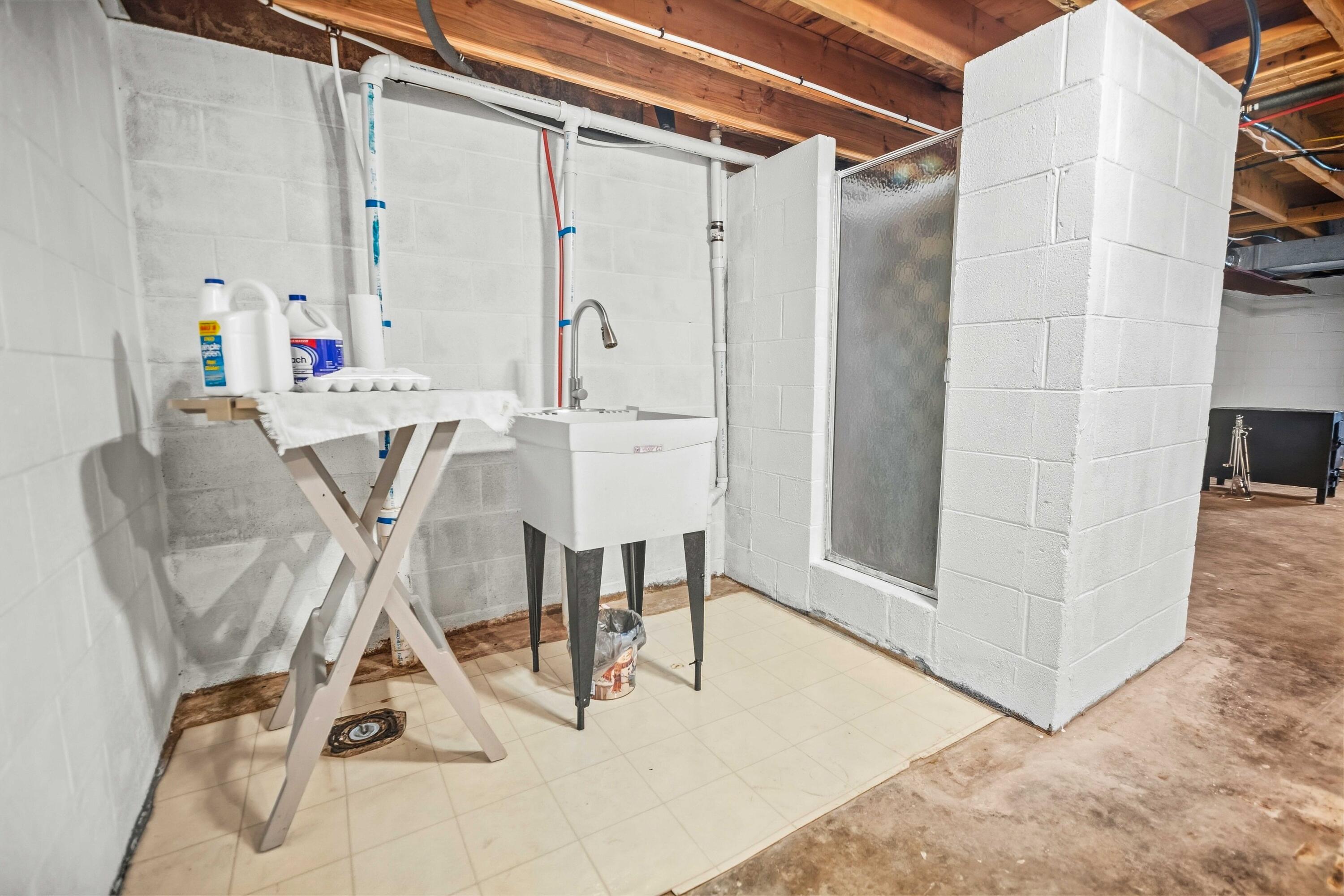 6835 Highway 167 Property Photo 49