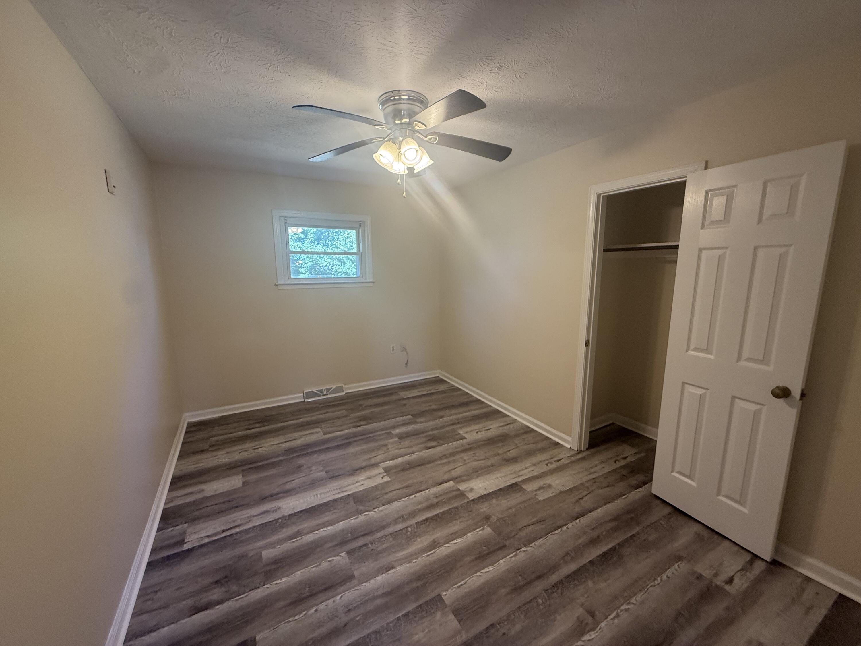112 Woodford Avenue Property Photo 14