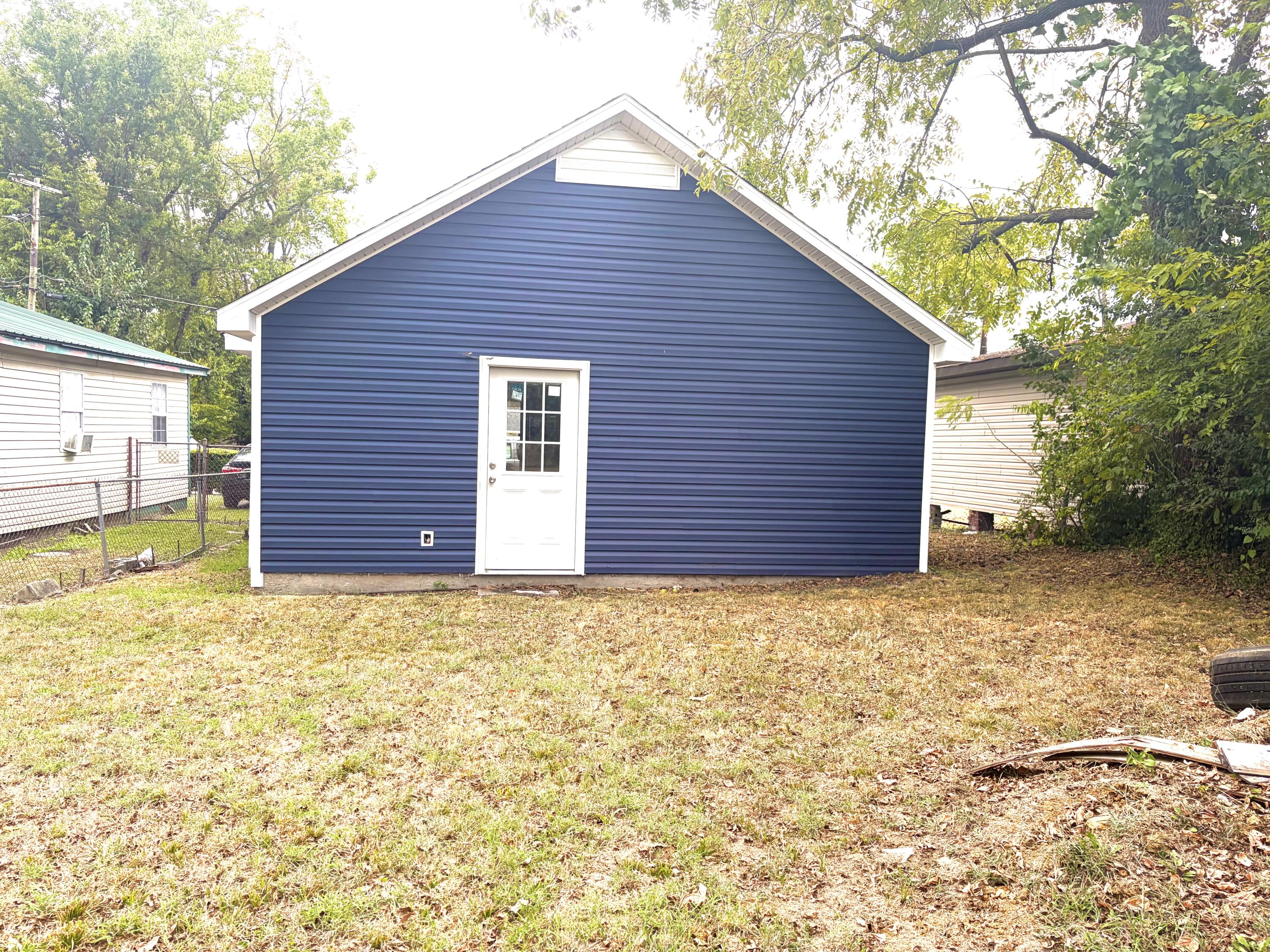 812 Younglove Street Property Photo 1
