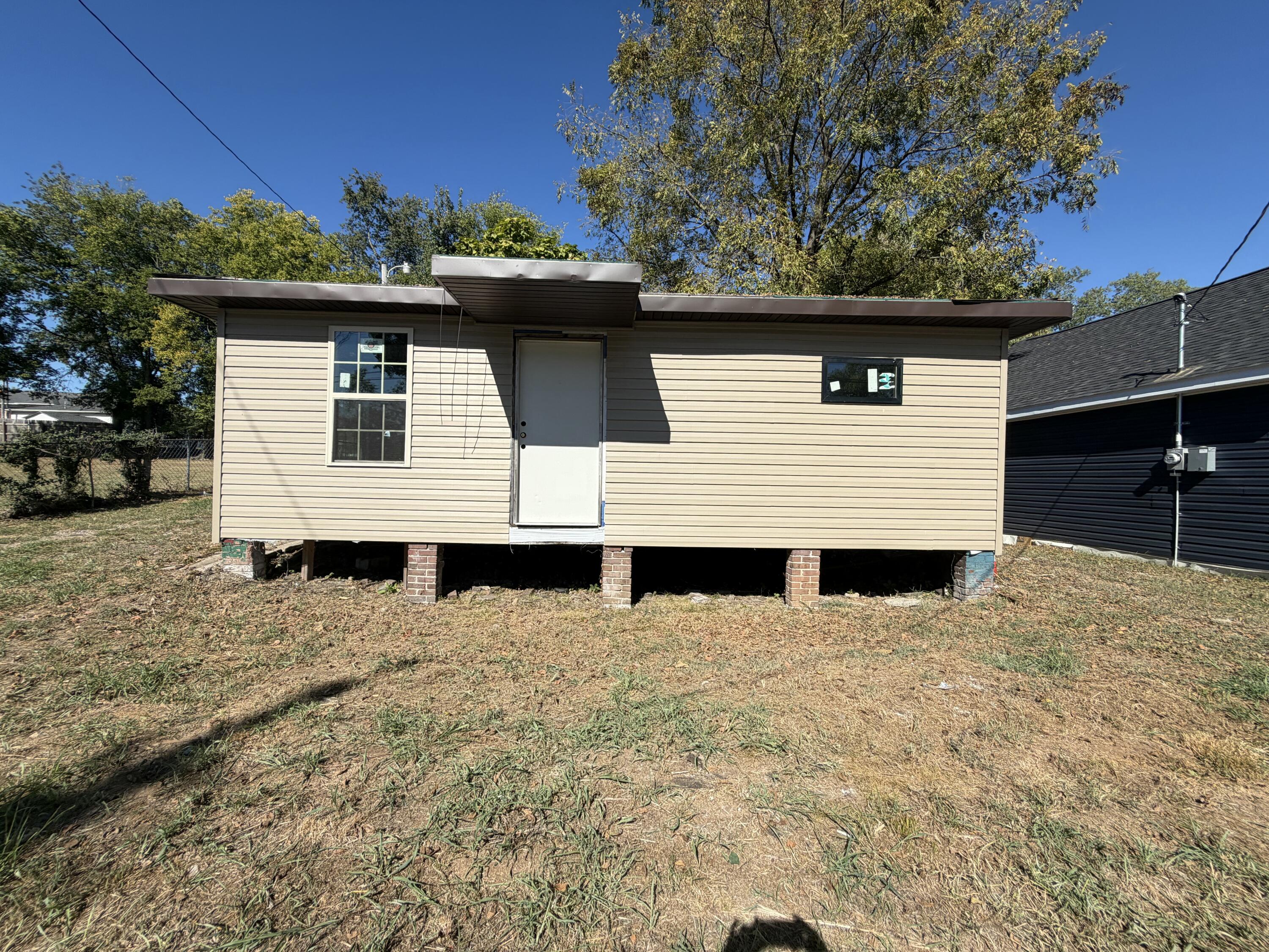 812 Younglove Street Property Photo 1