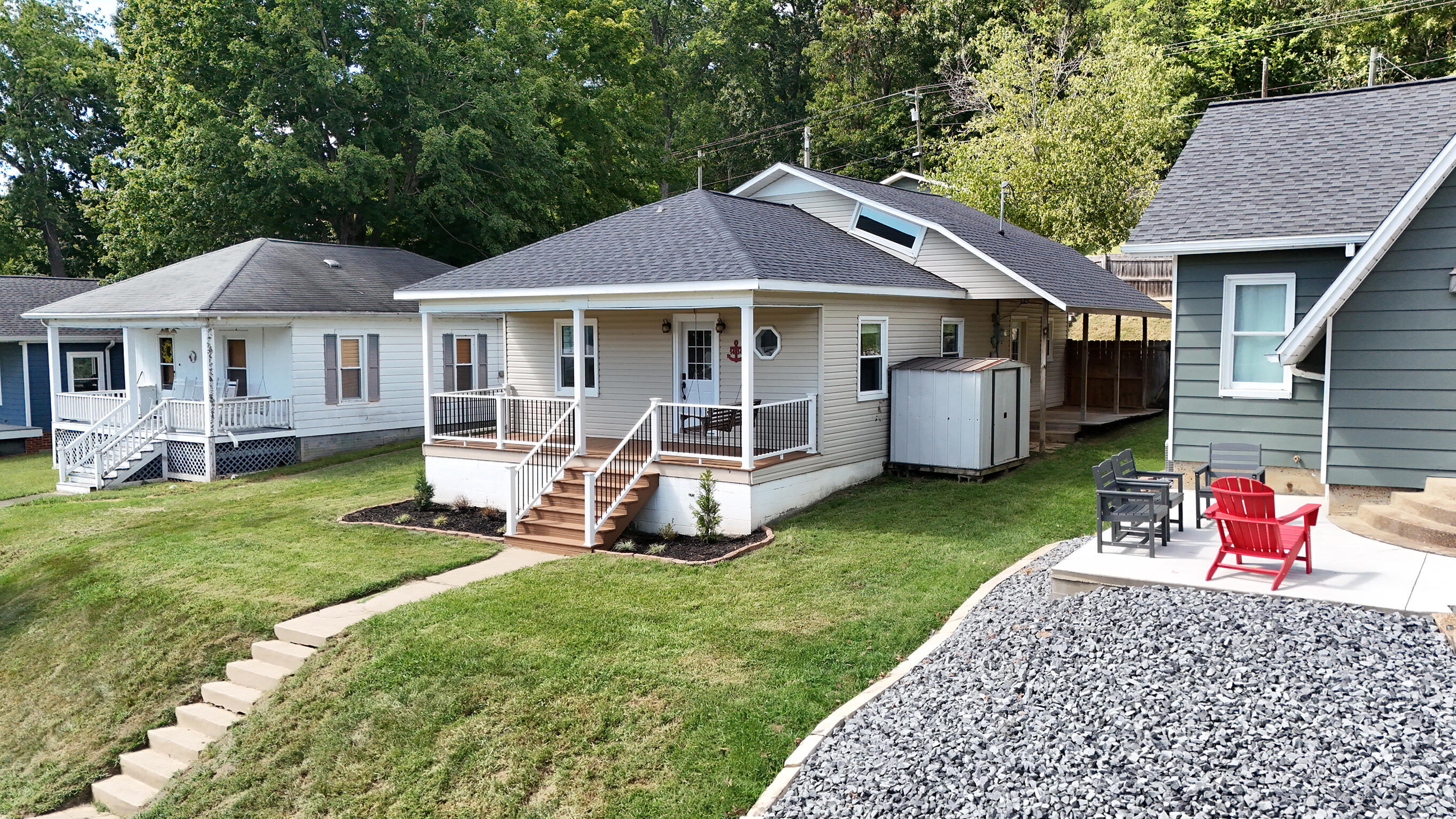 1414 Lake Barkley Drive Property Photo 3