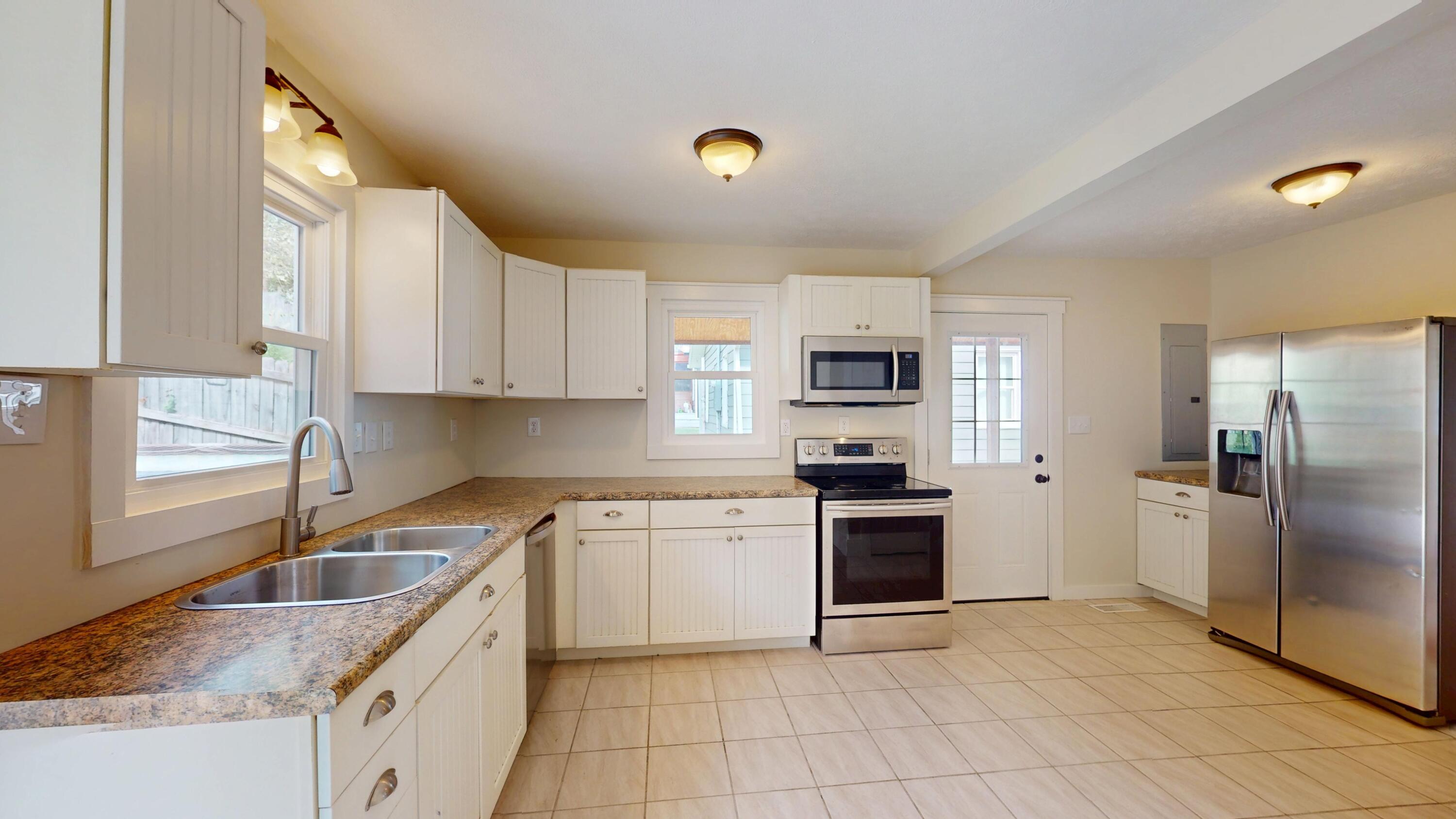 1414 Lake Barkley Drive Property Photo 18