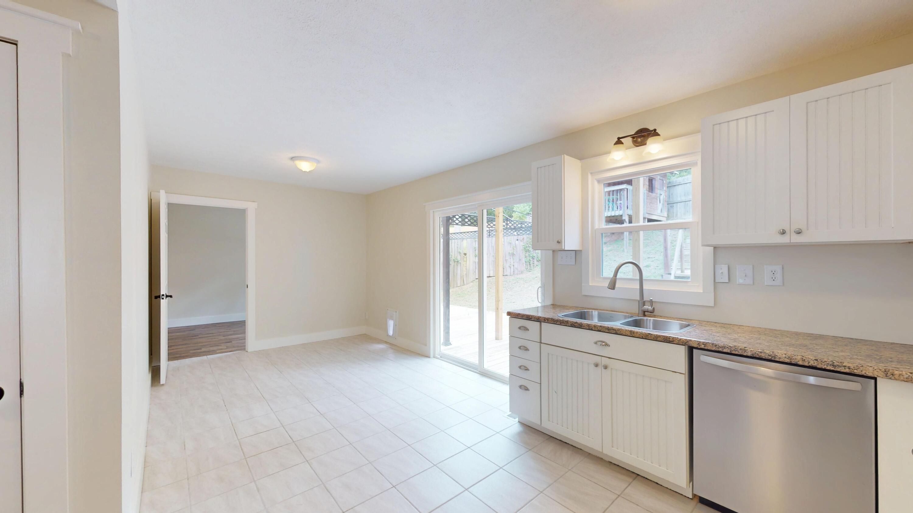 1414 Lake Barkley Drive Property Photo 21
