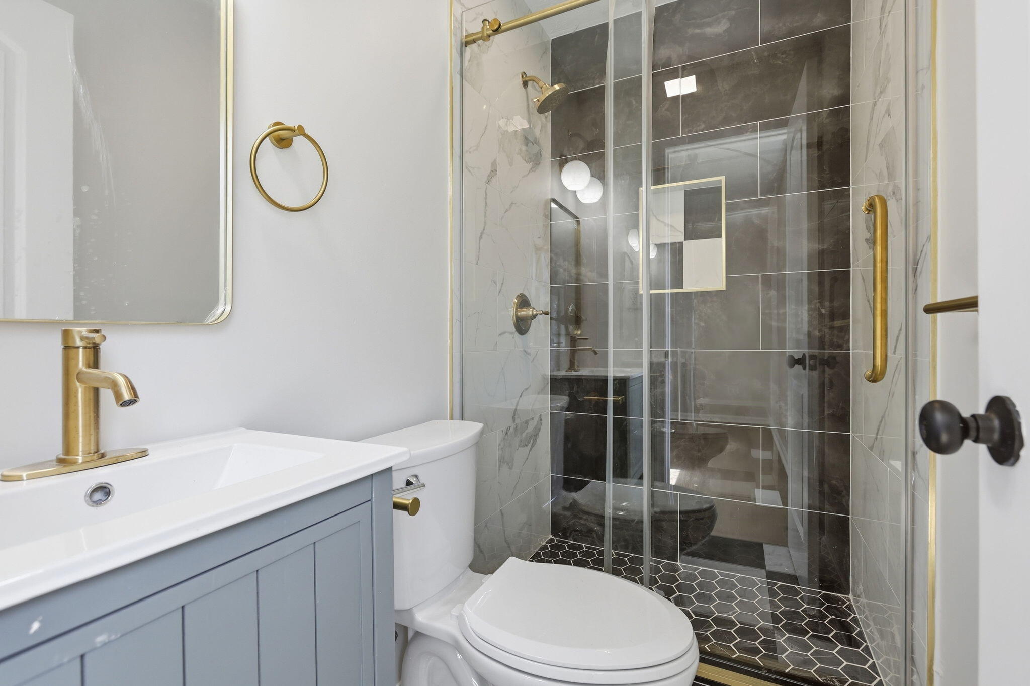 39 Elmwood Court Property Photo 4