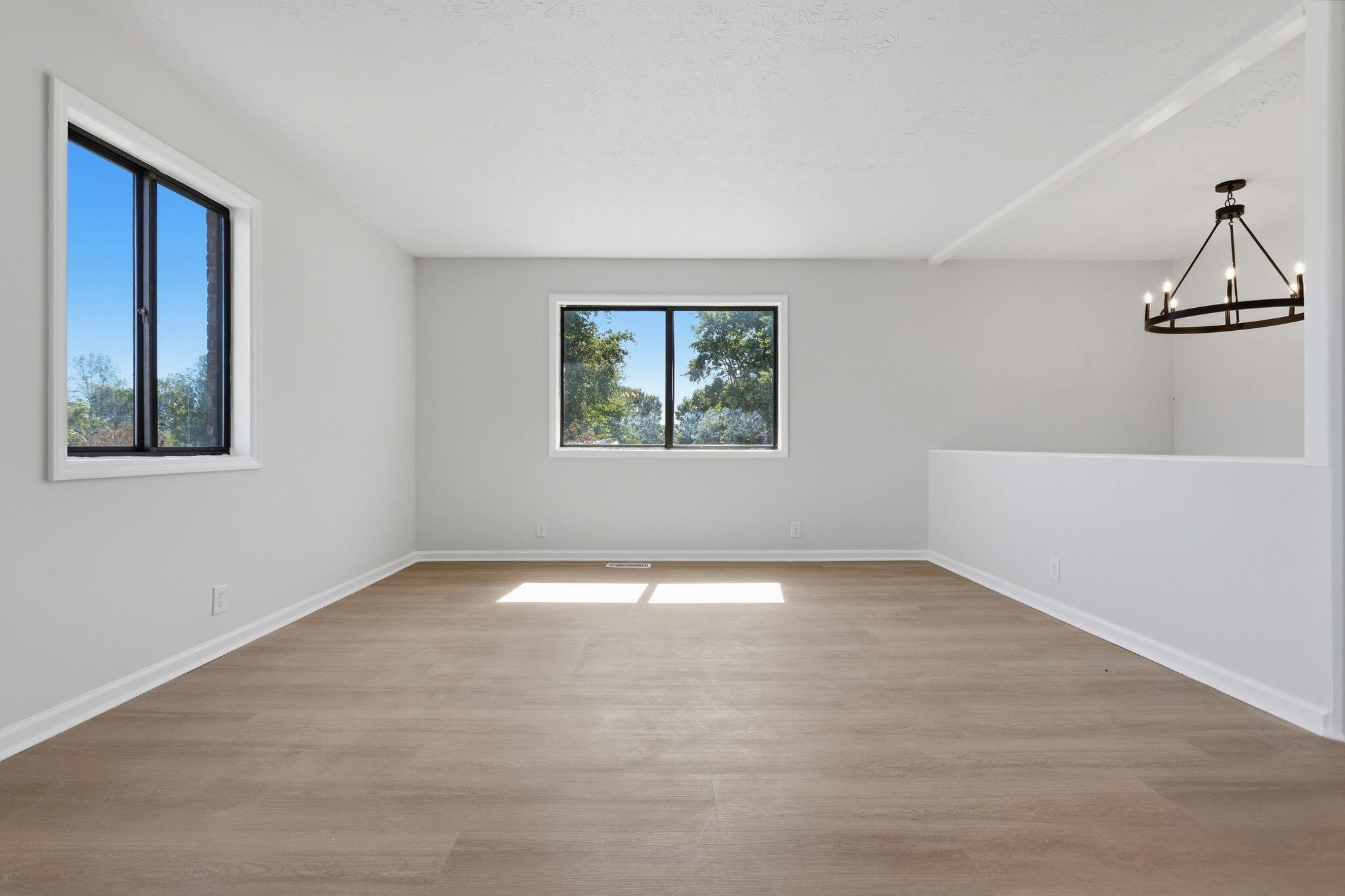 39 Elmwood Court Property Photo 9