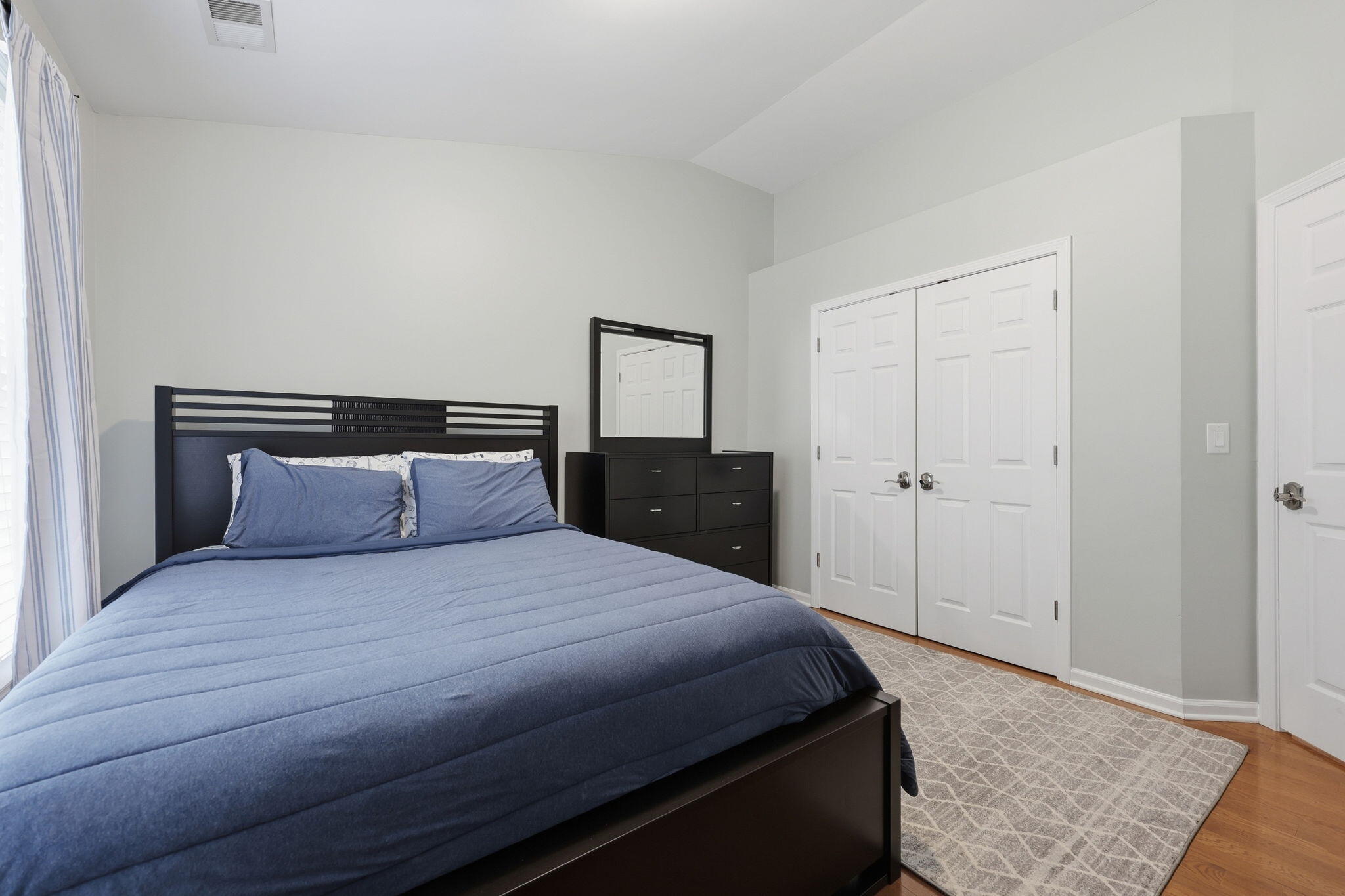 2108 Dresden Court Property Photo 43