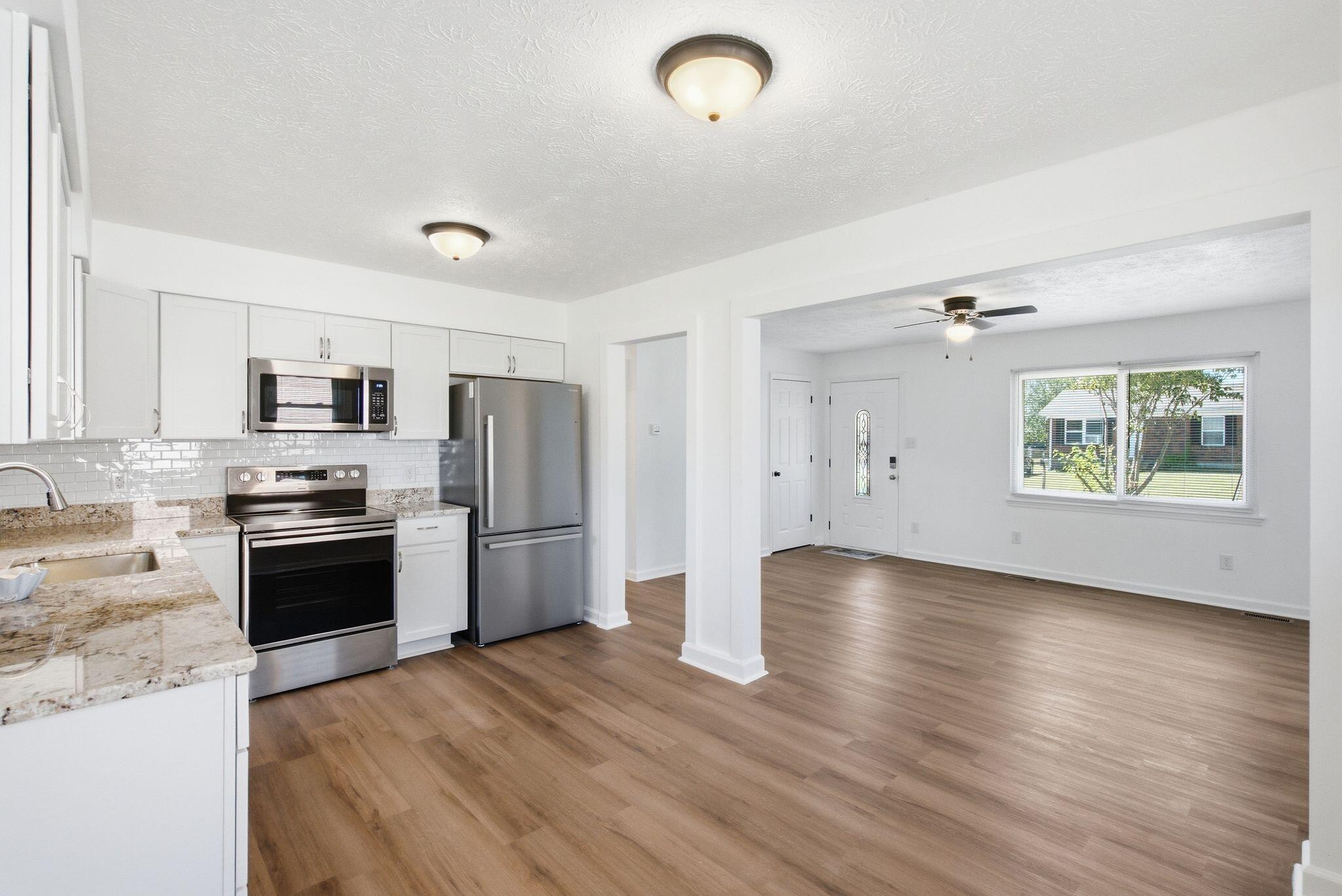 528 Foxwood Drive Property Photo 8