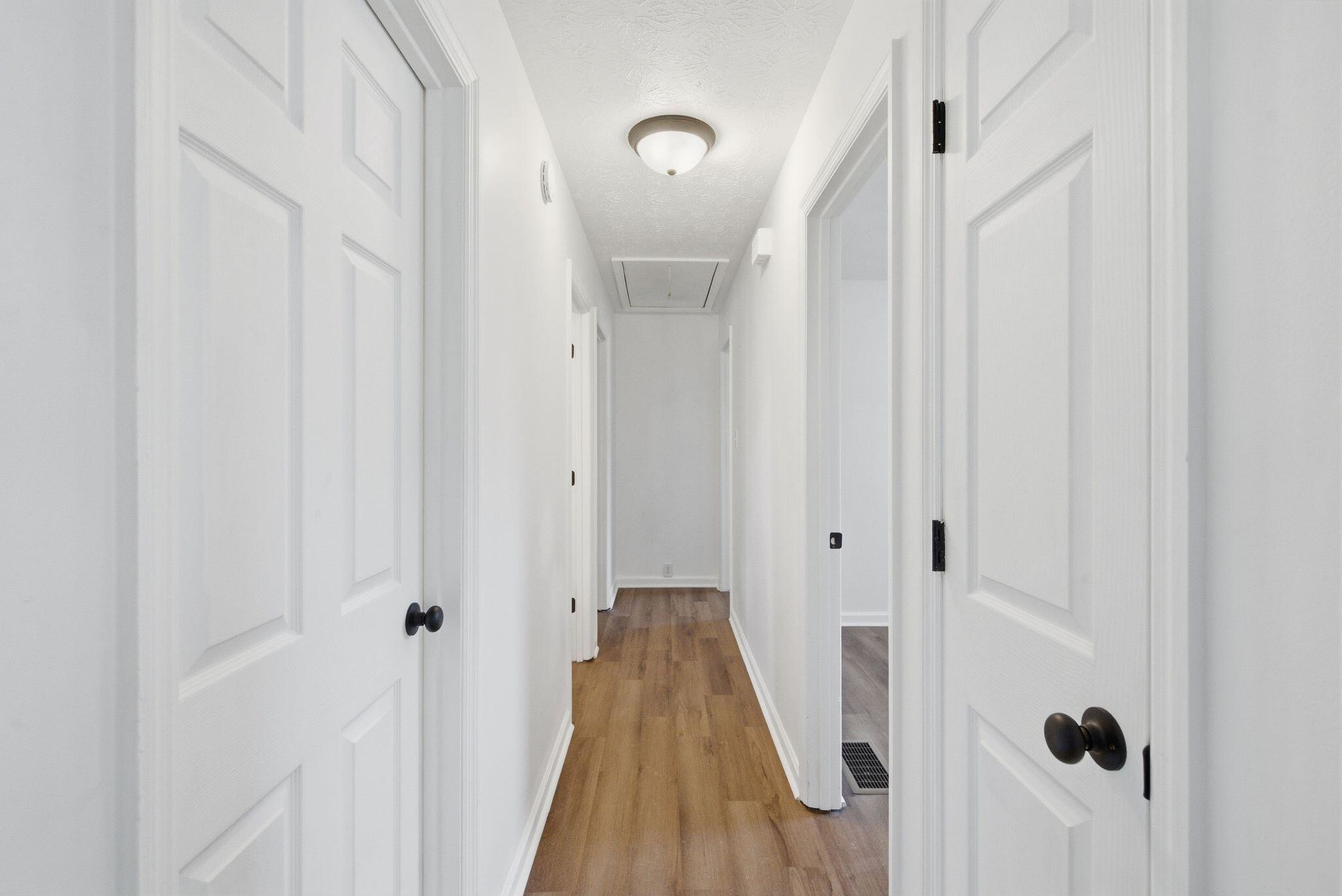 528 Foxwood Drive Property Photo 15