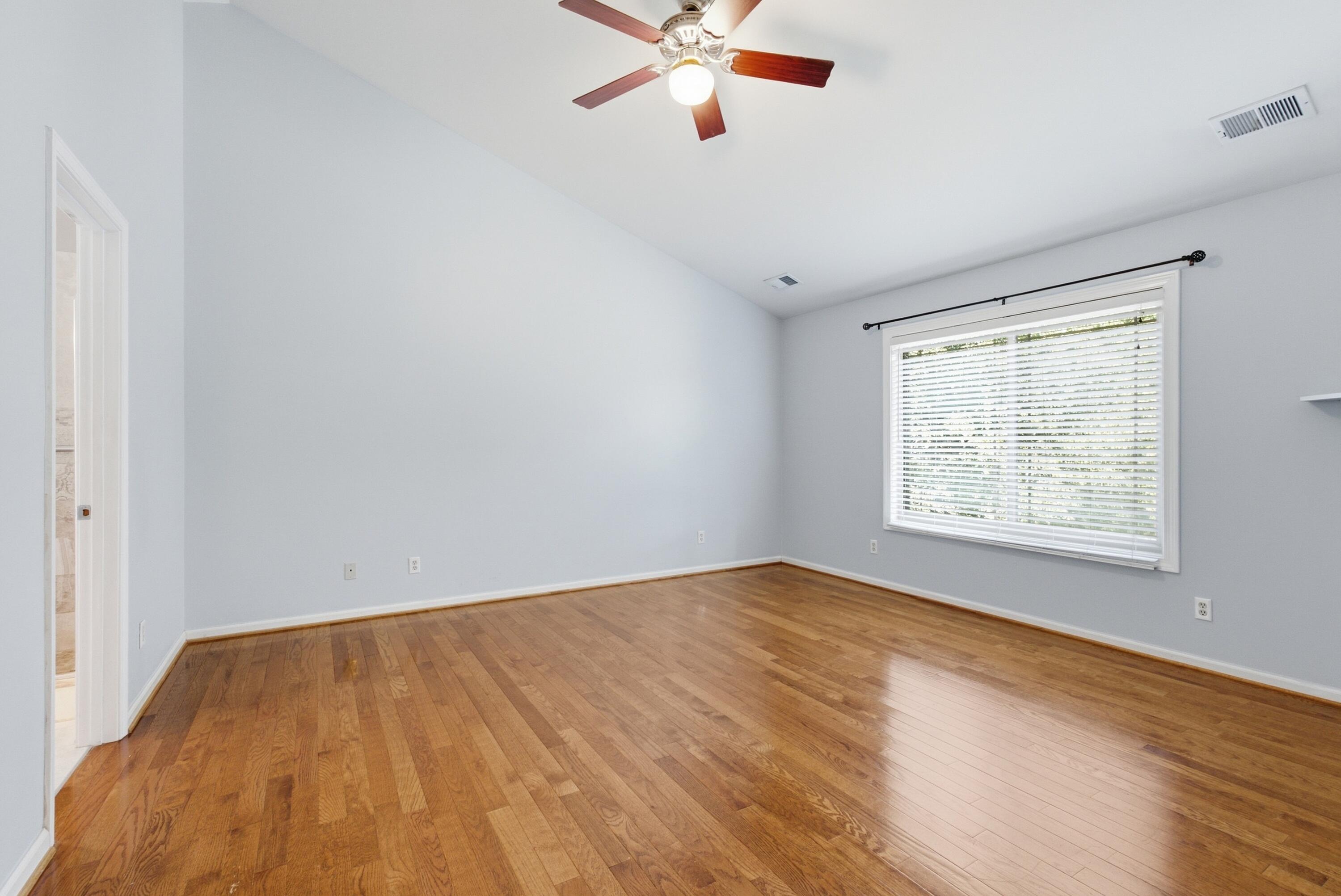 1117 Aldridge Way Property Photo 4