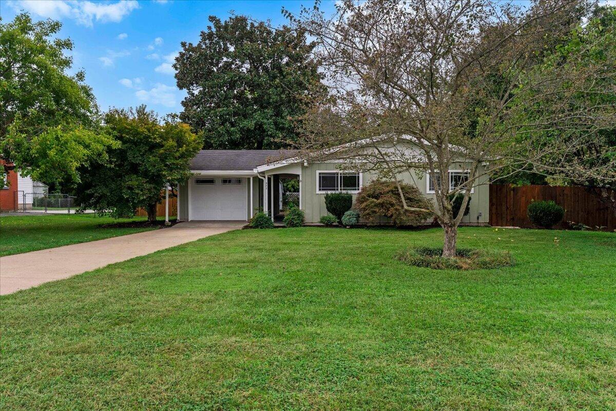 522 Parkside Drive Property Photo 7