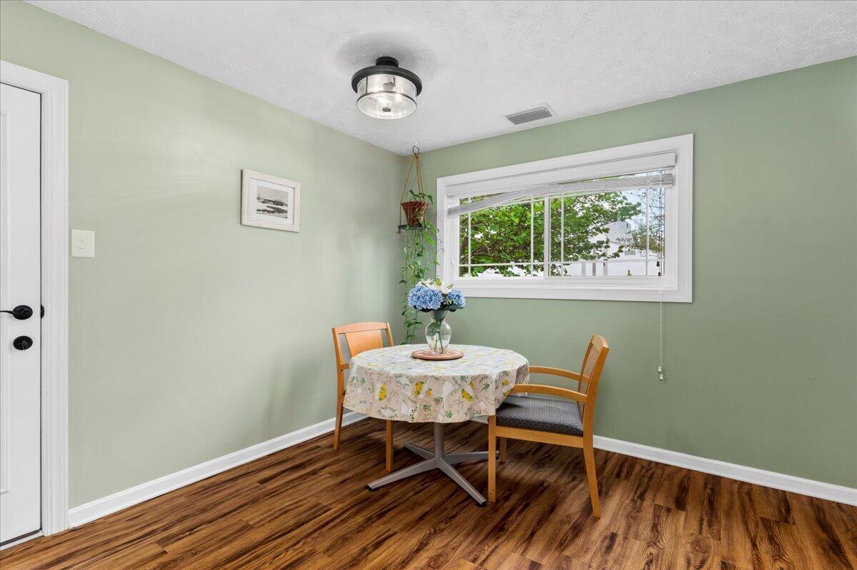 522 Parkside Drive Property Photo 14