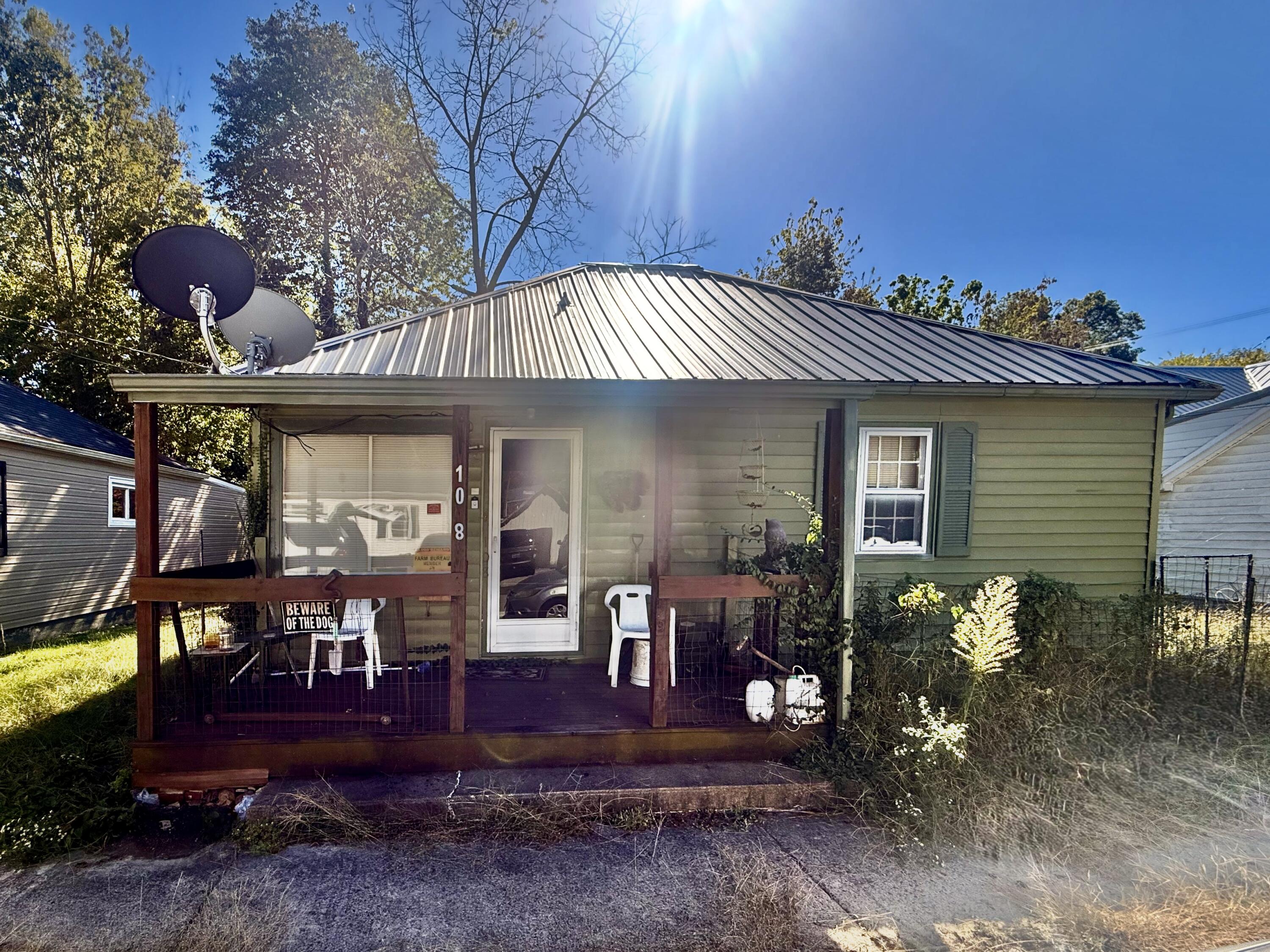 108 Stagg Street Property Photo 1