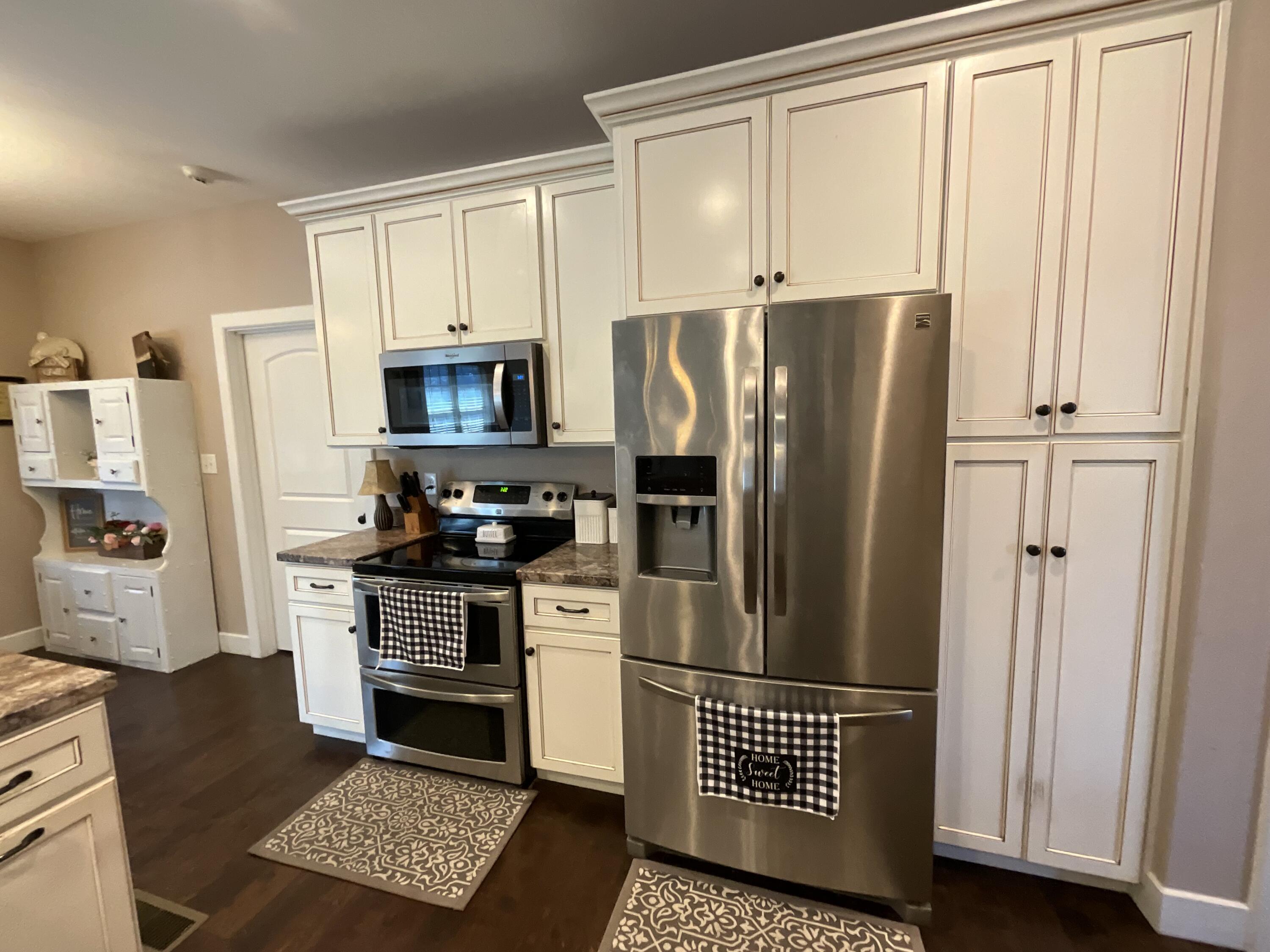 179 Walnut Ridge Drive Property Photo 13