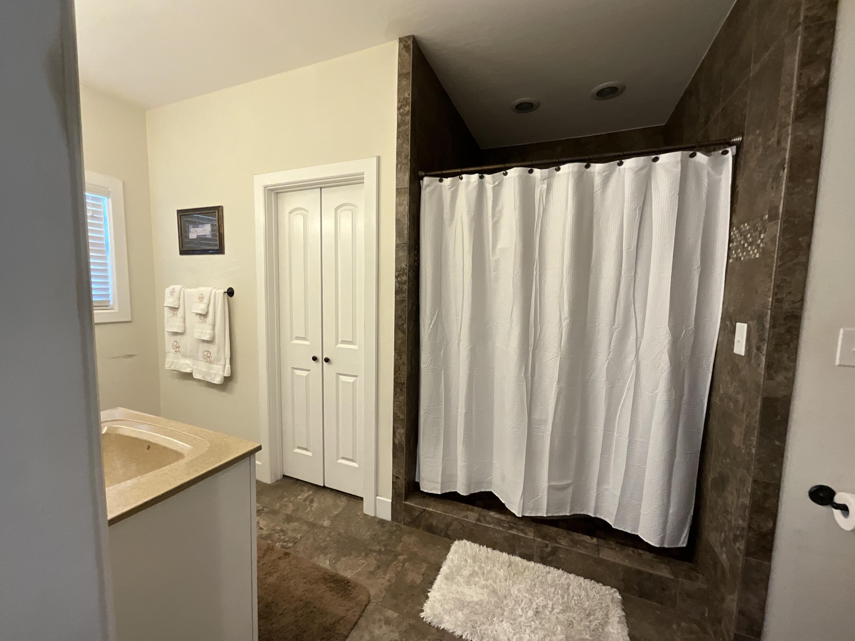 179 Walnut Ridge Drive Property Photo 24