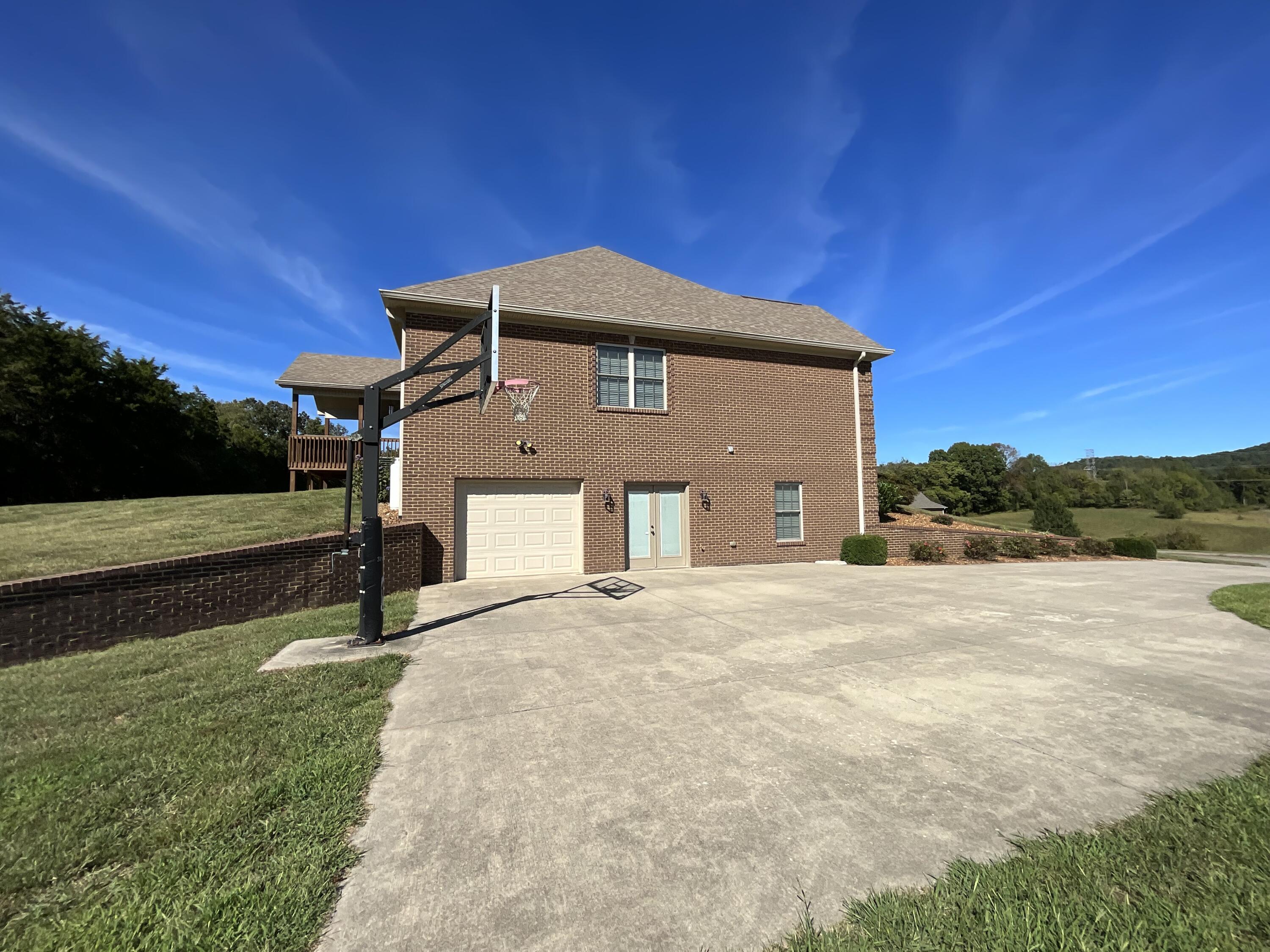179 Walnut Ridge Drive Property Photo 45