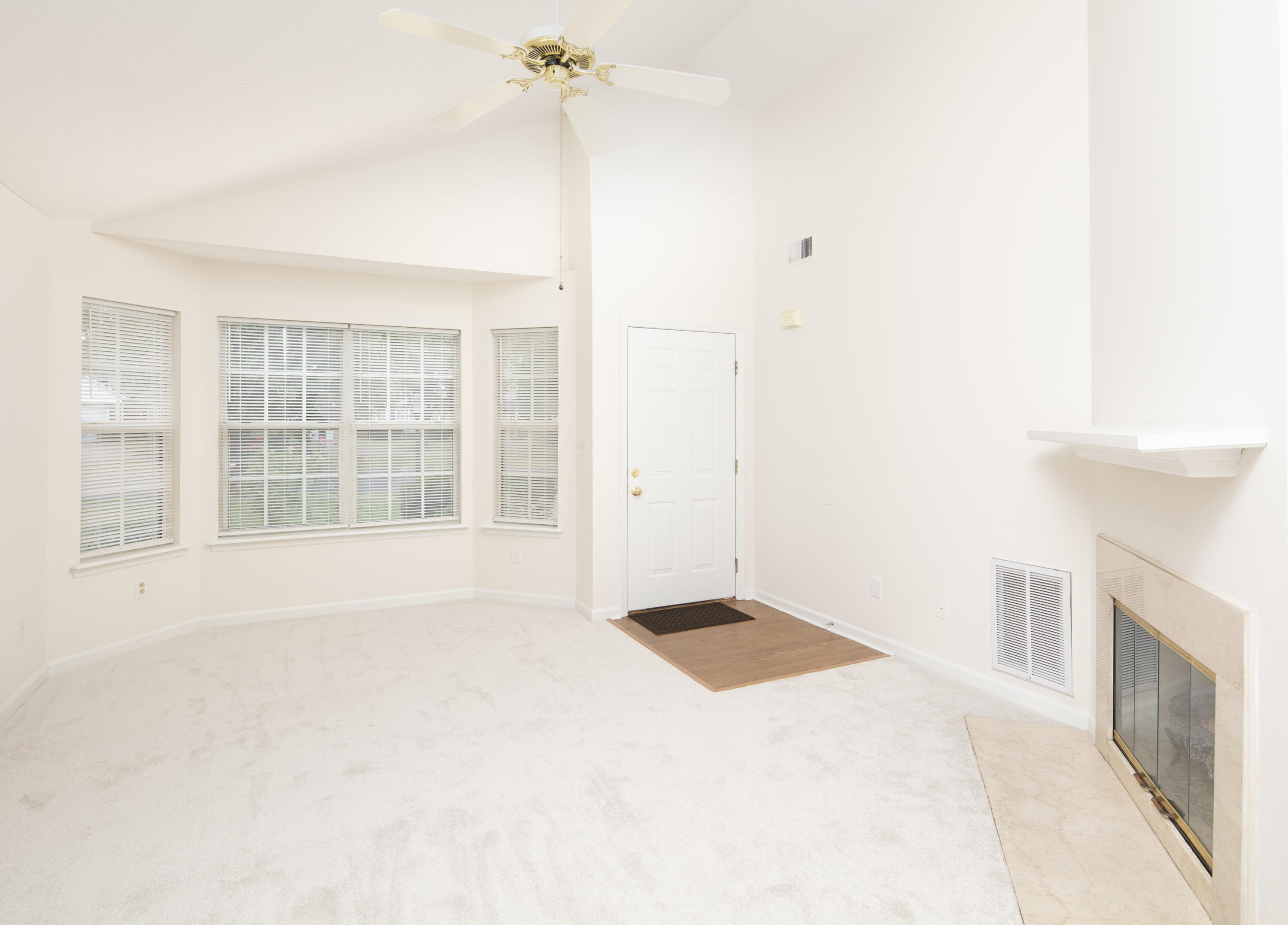 1148 Lantern Creek Court Property Photo 4