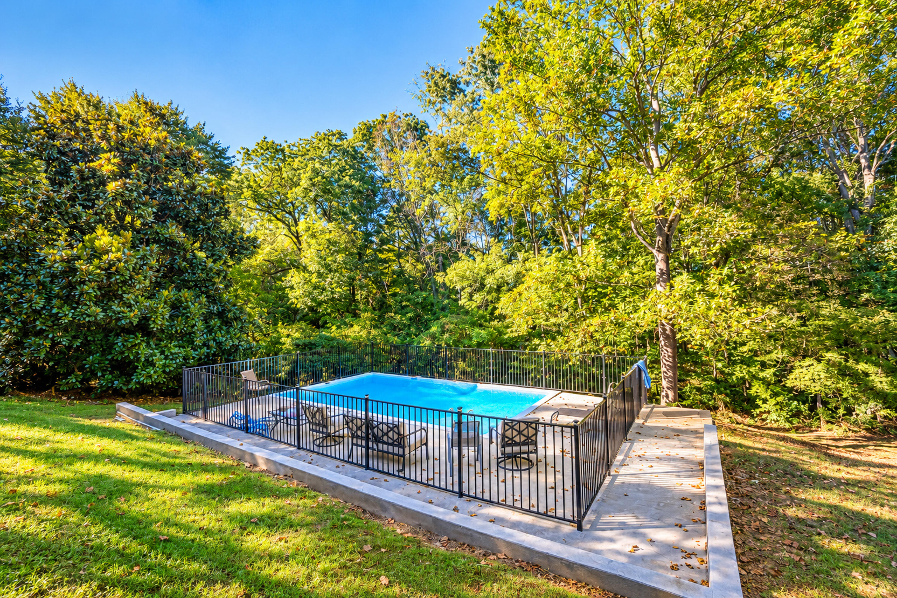 451 Woodside Drive Property Photo 19