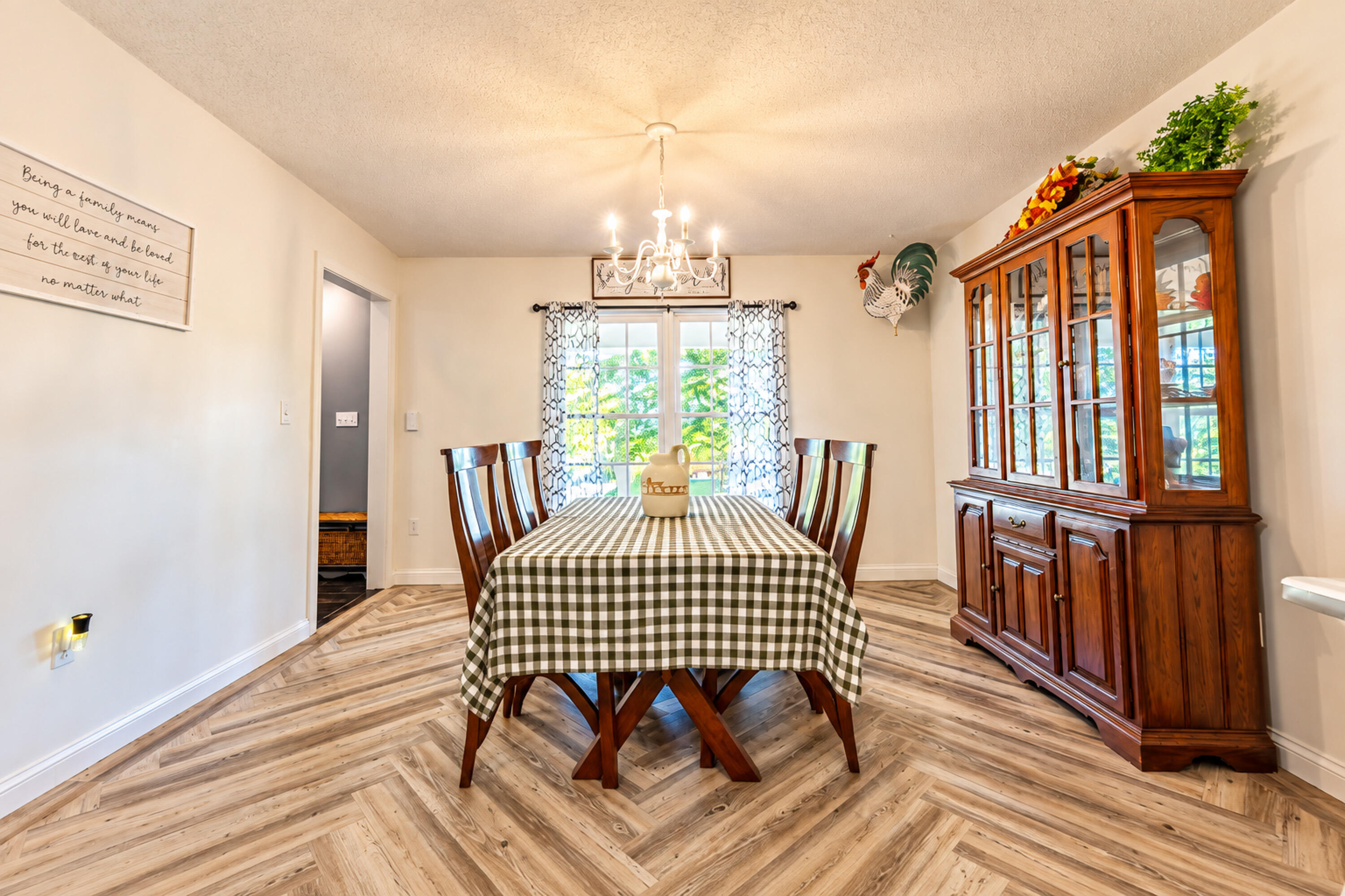 451 Woodside Drive Property Photo 25
