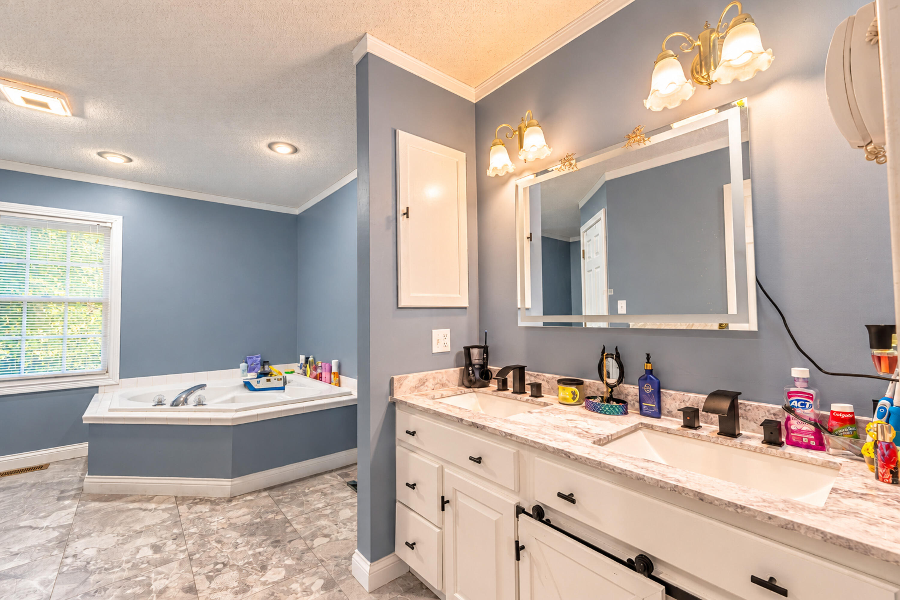 451 Woodside Drive Property Photo 39
