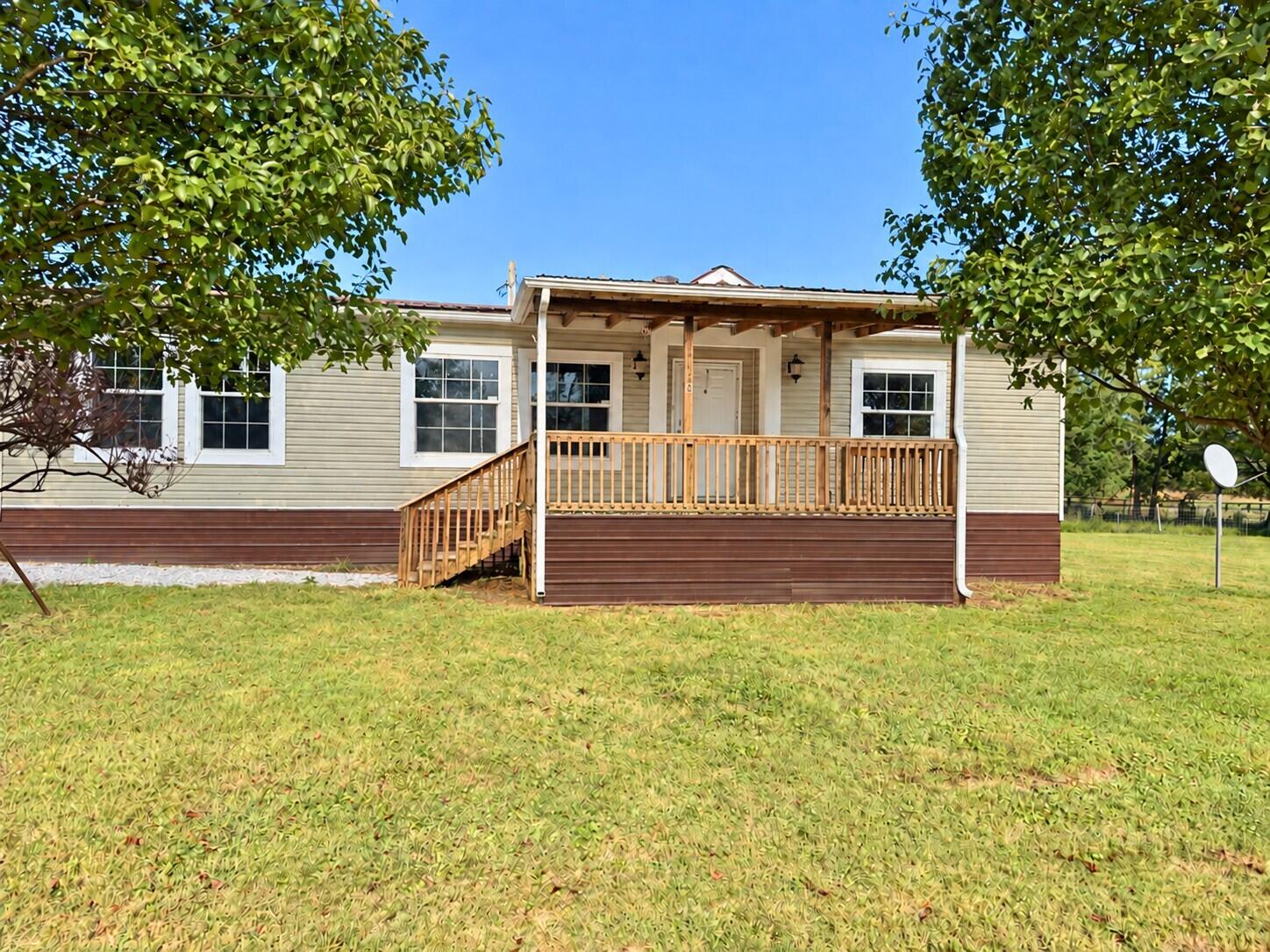 120 Shadow Lane Property Photo 1