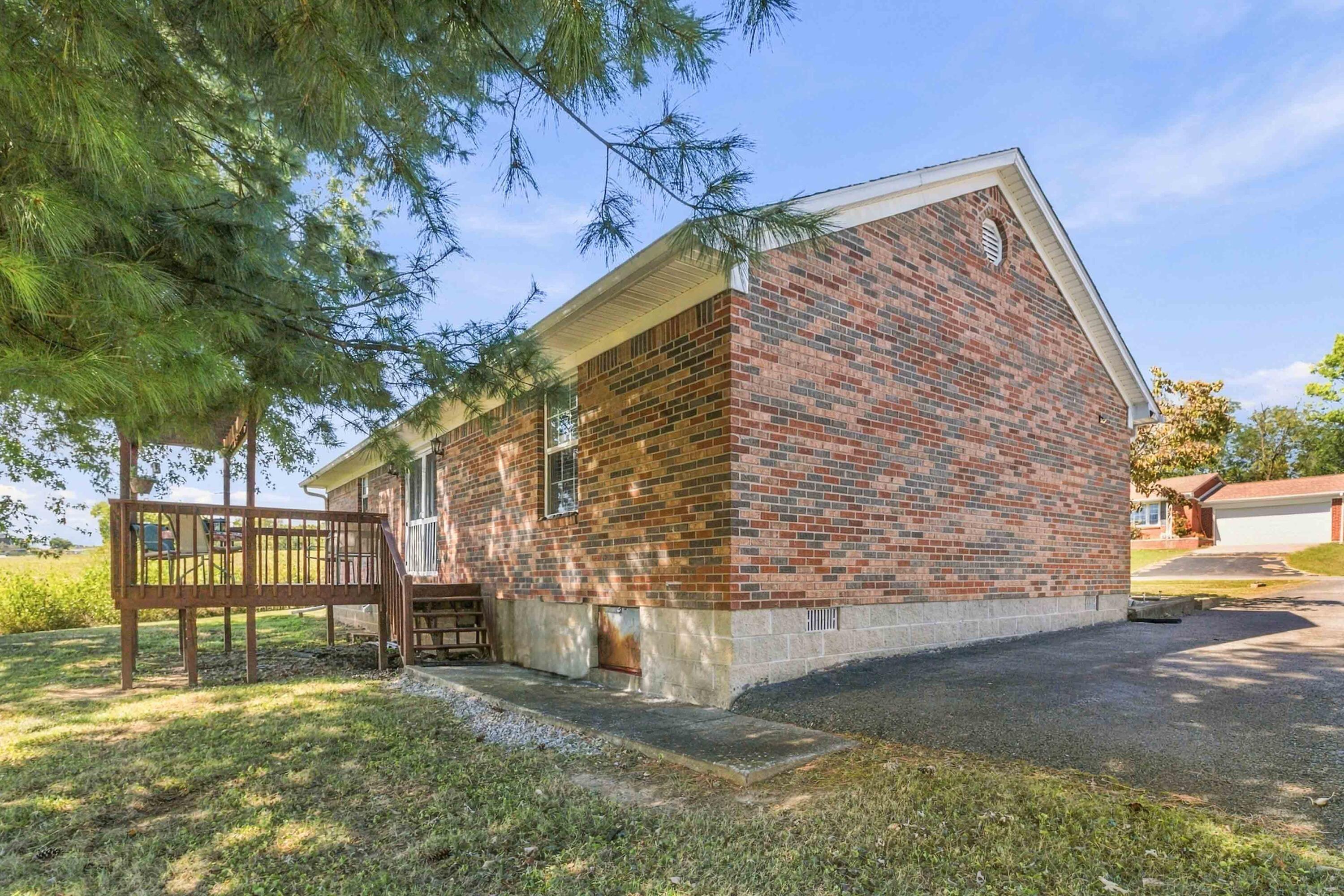 311 Chickasaw Trail Property Photo 30