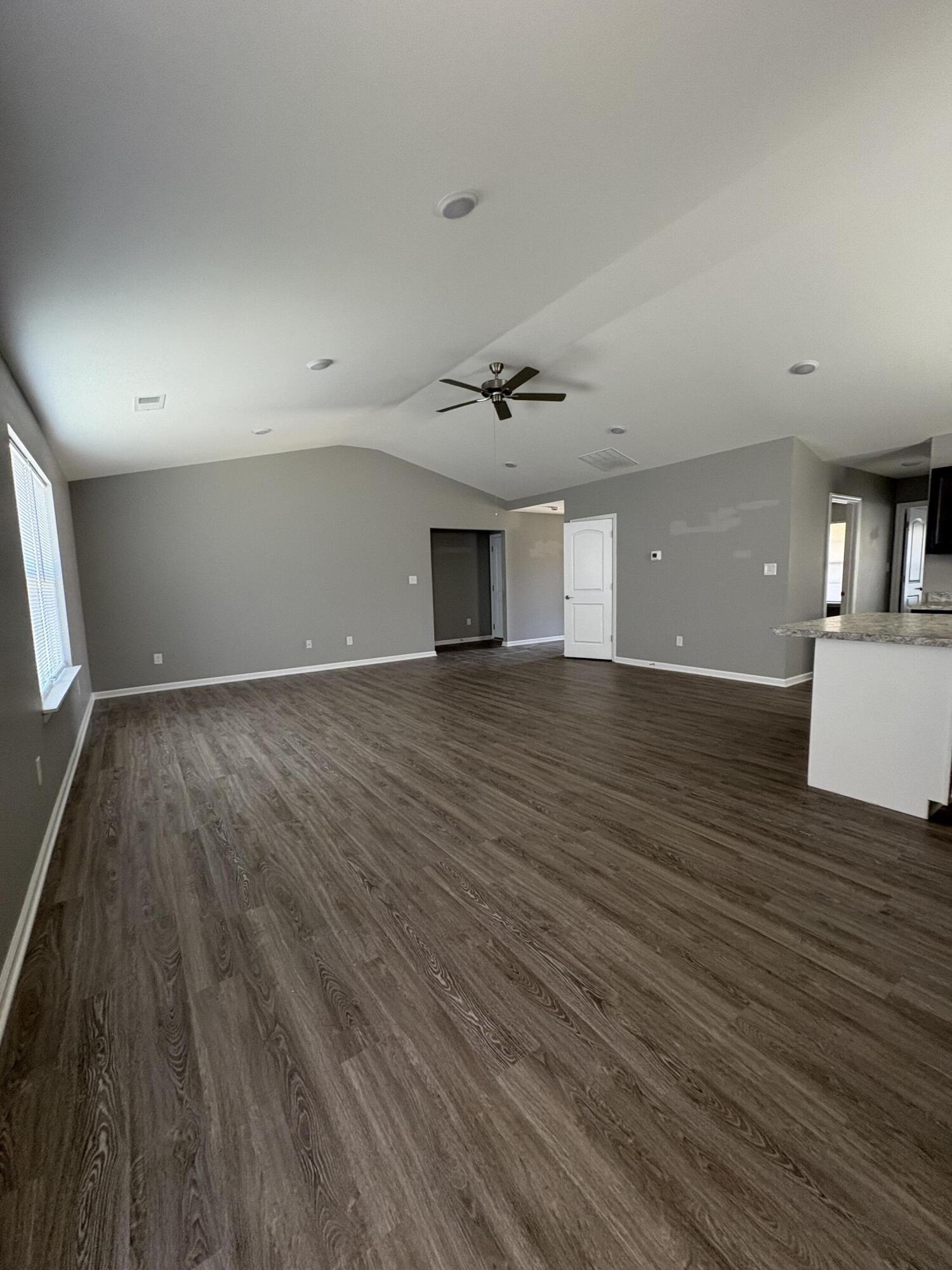 209 Candy Apple Lane Property Photo 3
