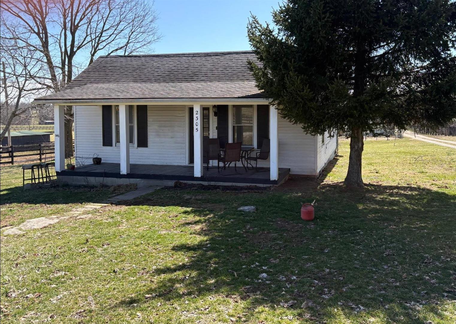 2305 Oregon Road Property Photo 2