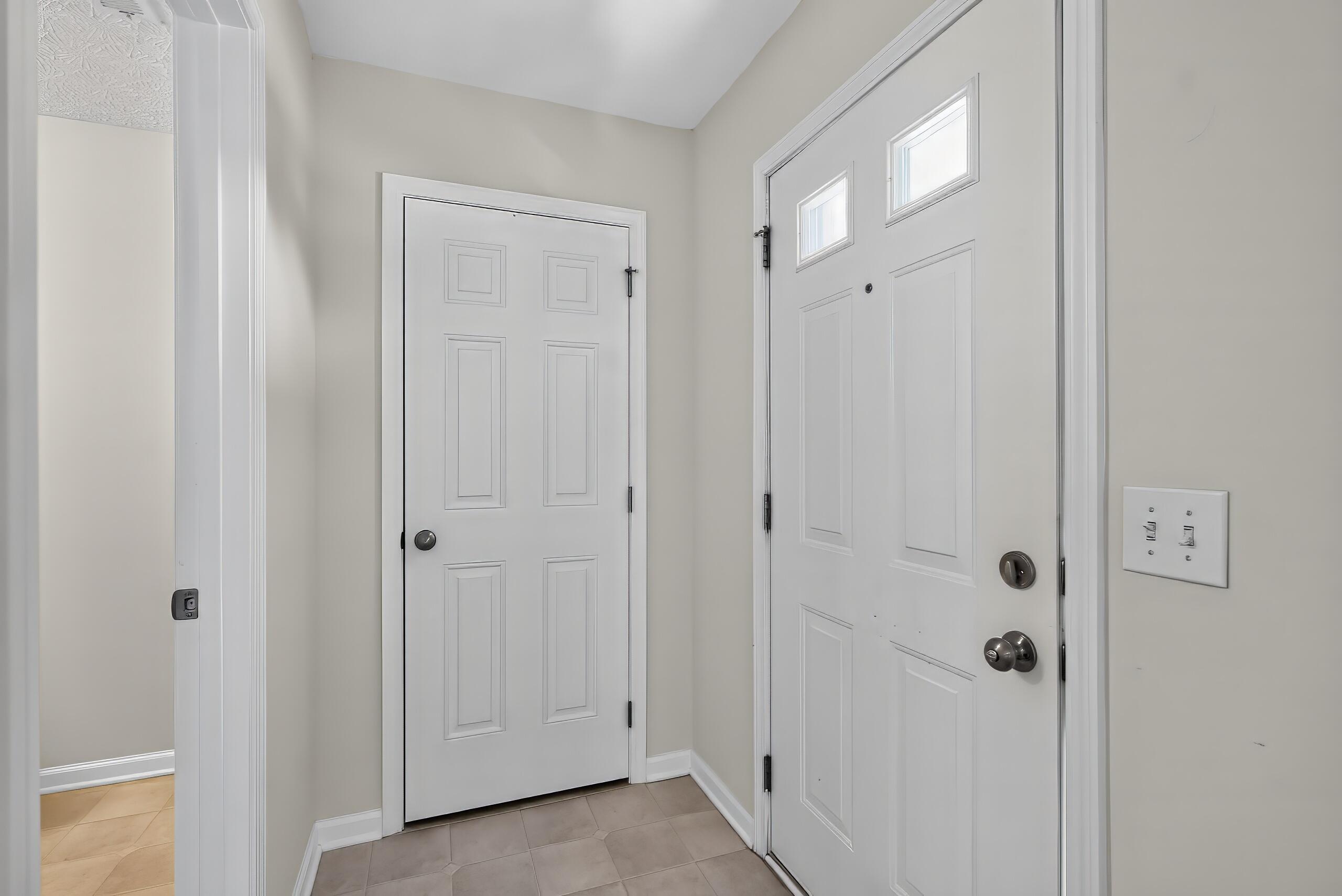 1033 Lemon Rue Way Property Photo 4