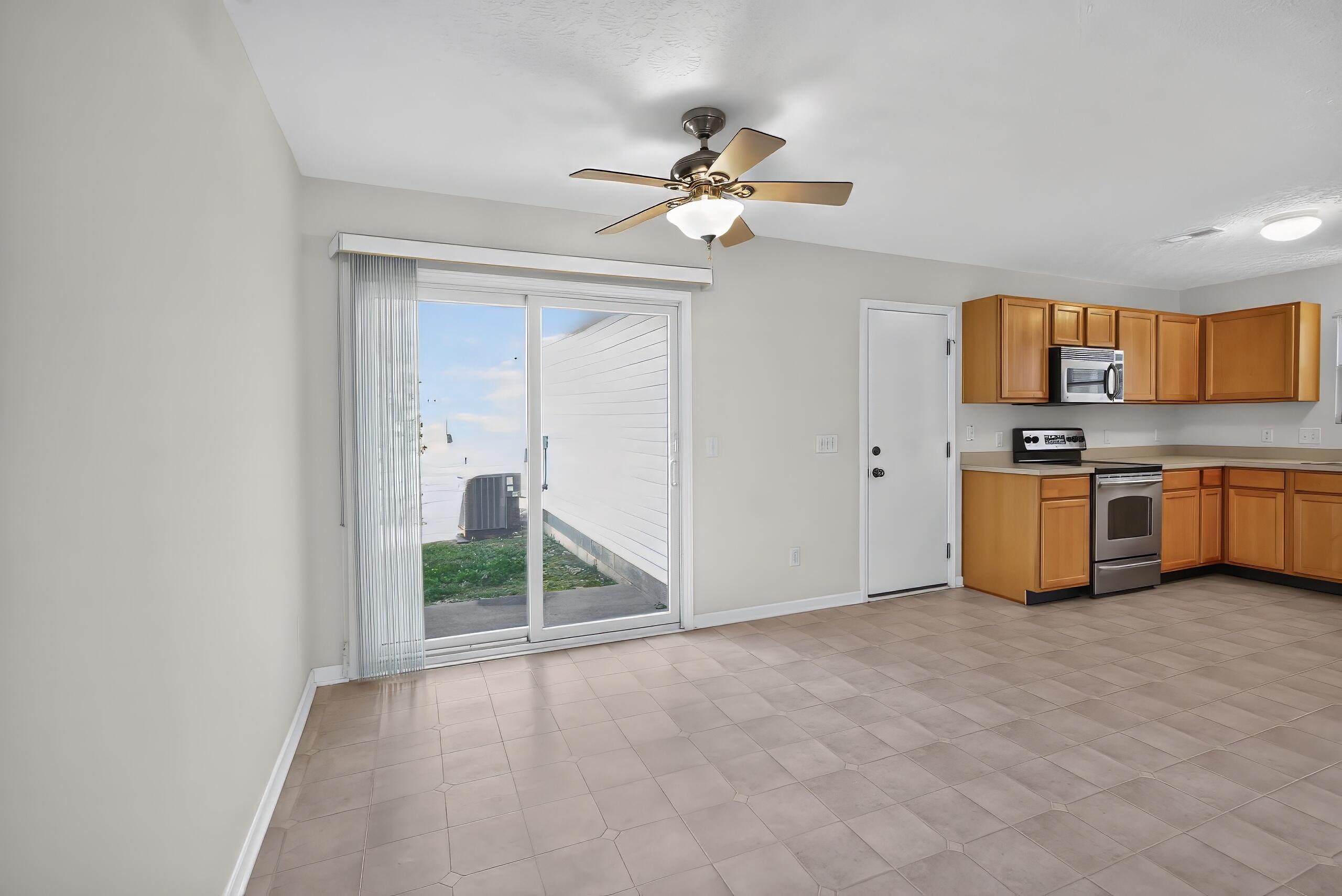 1033 Lemon Rue Way Property Photo 7