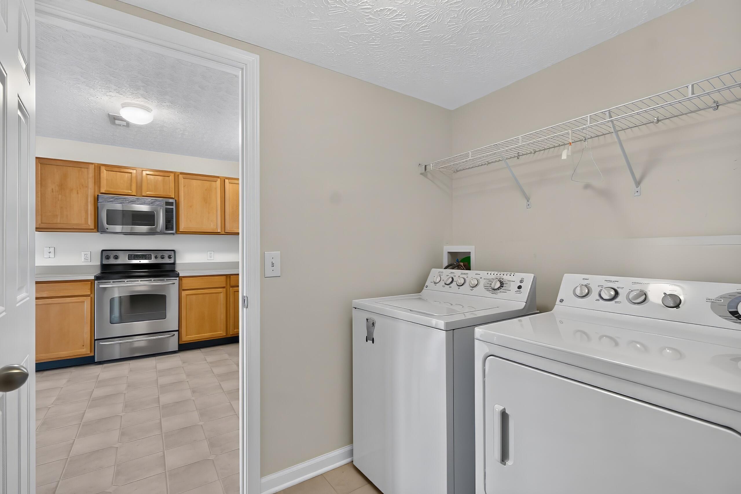 1033 Lemon Rue Way Property Photo 12