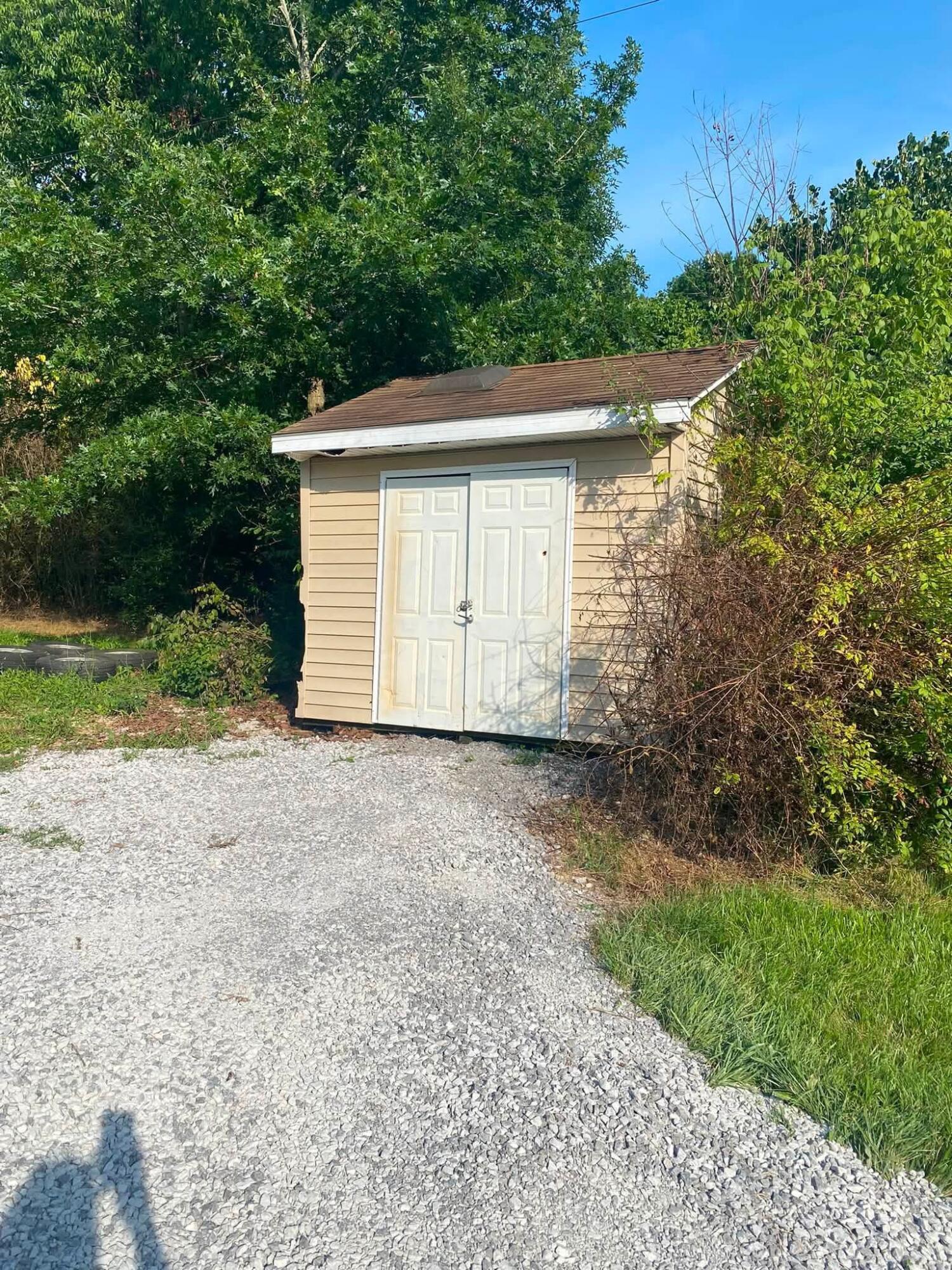 433 S Mount Gilead Church Road Property Photo 4