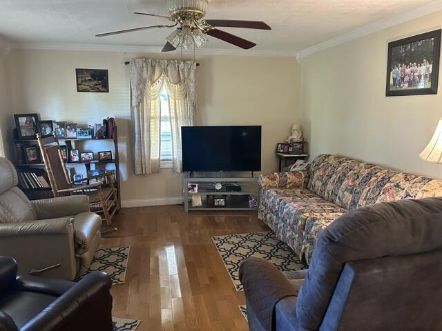 63 Masters Lane Property Photo 3