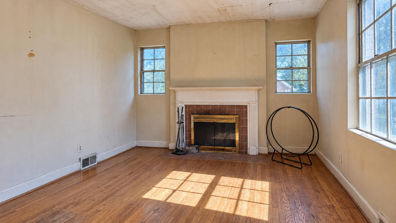 209 Tahoma Road Property Photo 7