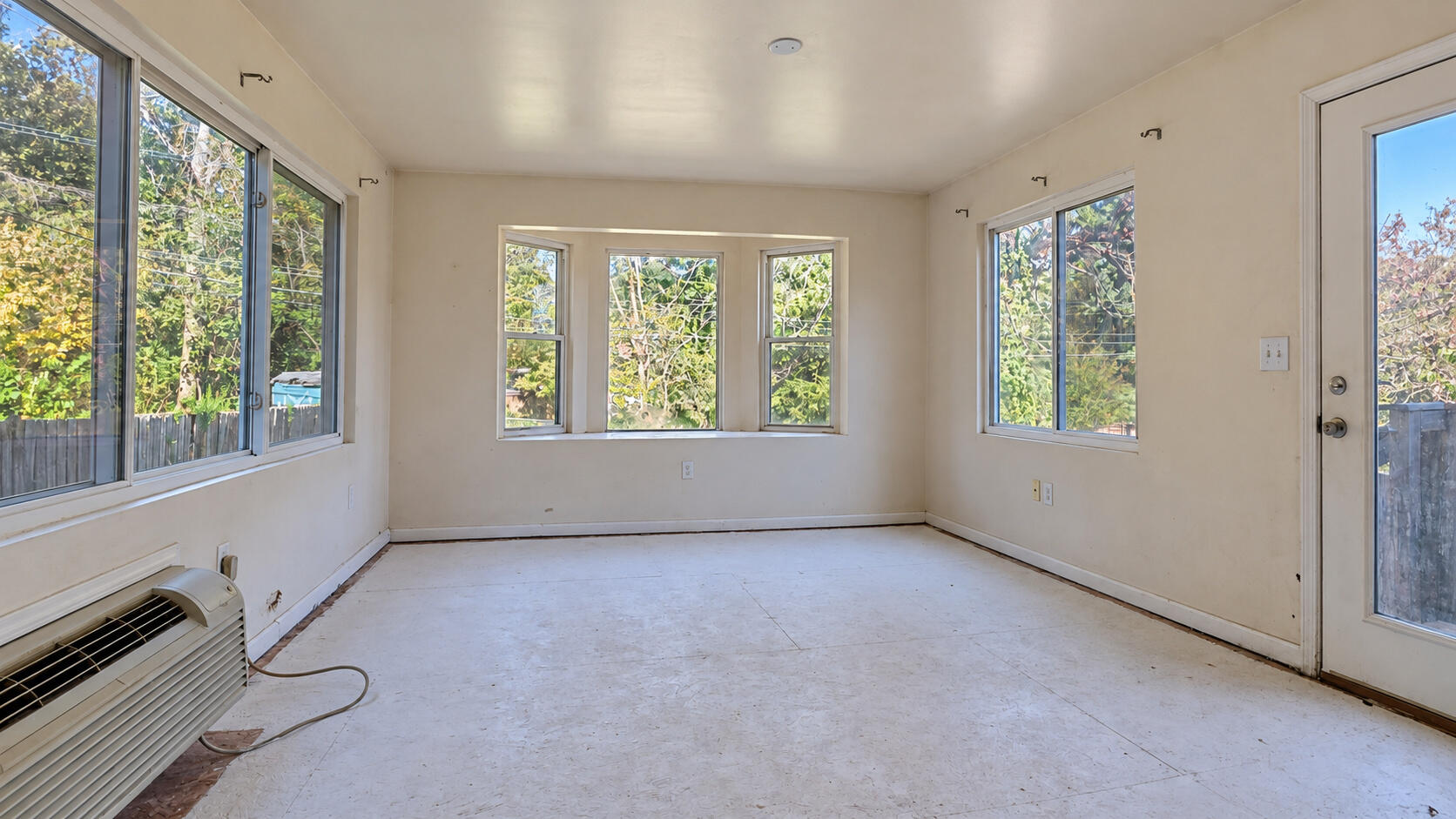 209 Tahoma Road Property Photo 15