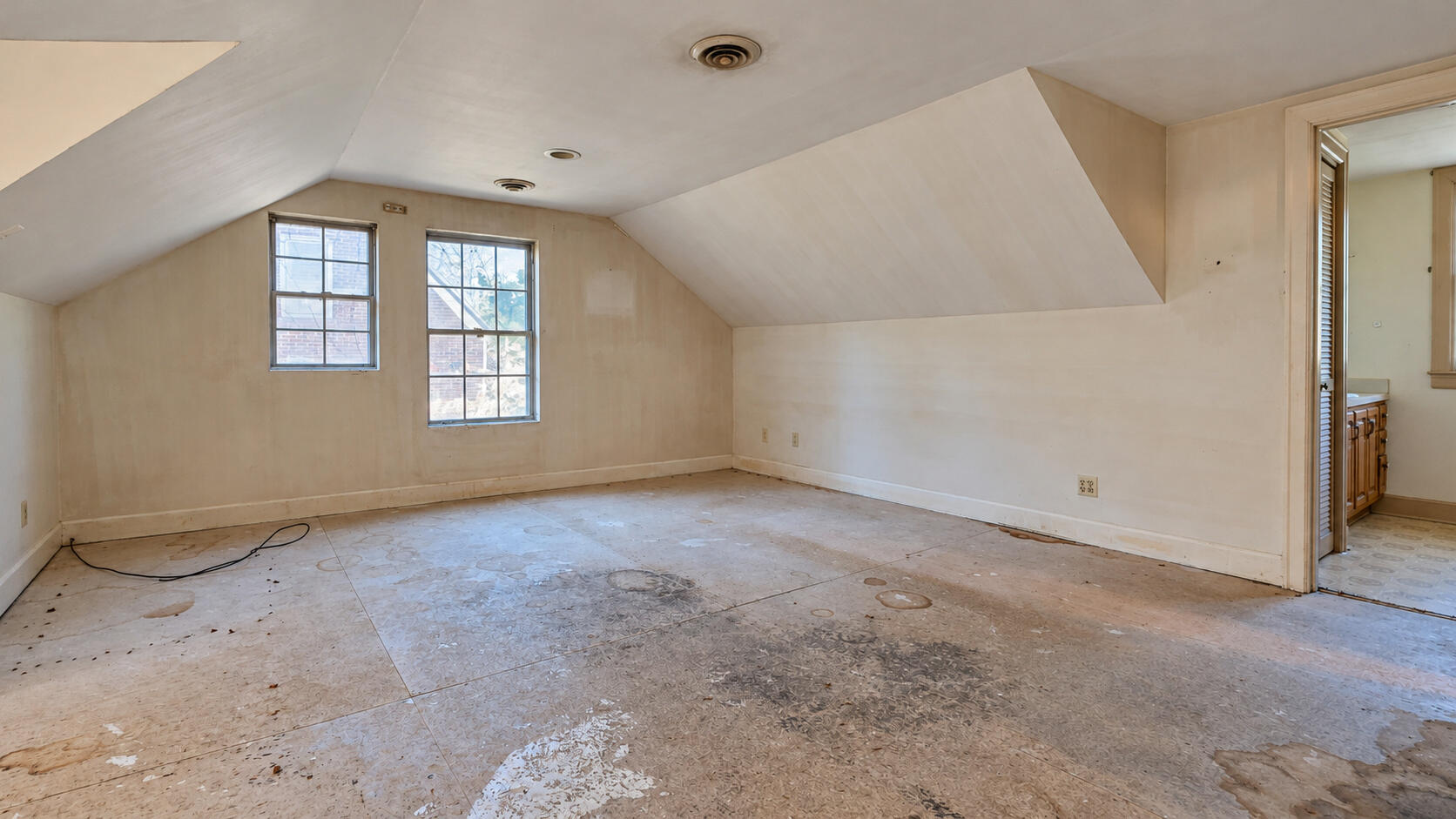 209 Tahoma Road Property Photo 34