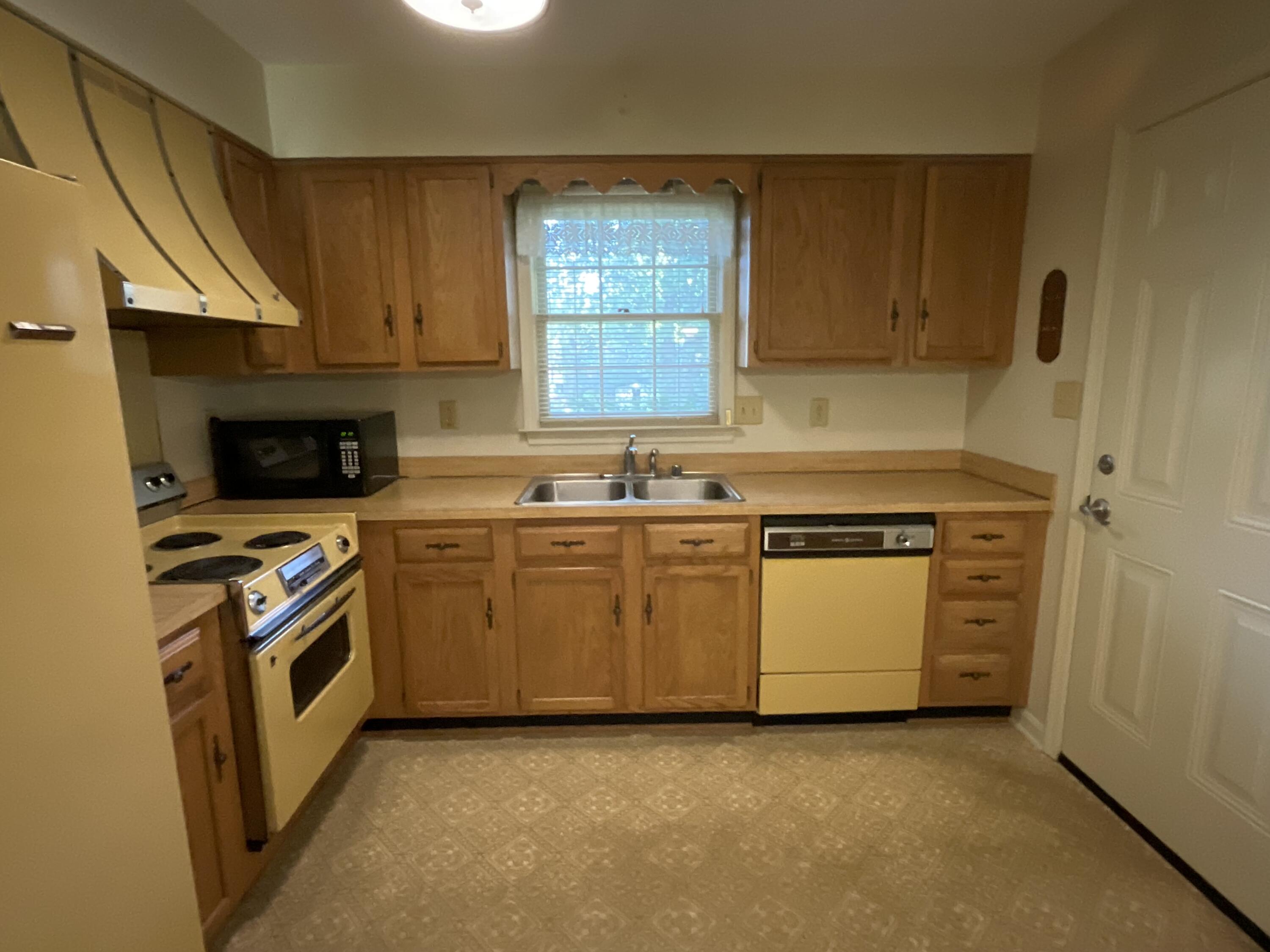6309 Saranac Court Property Photo 14