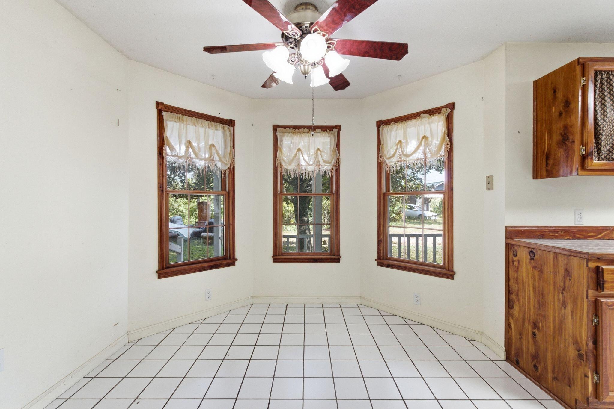 2206 Brown Road Property Photo 11