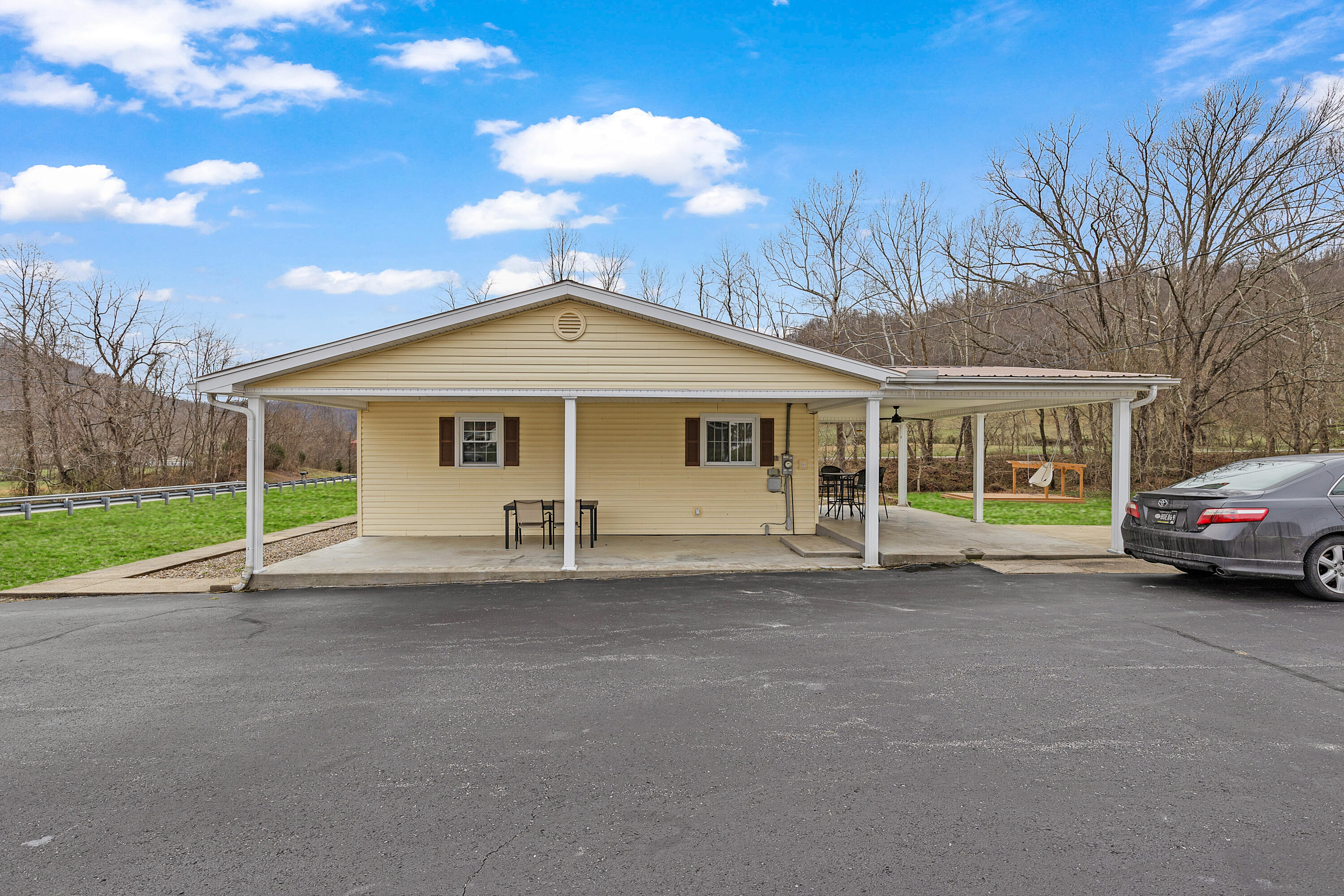 1836 Clarksburg Road Property Photo 4