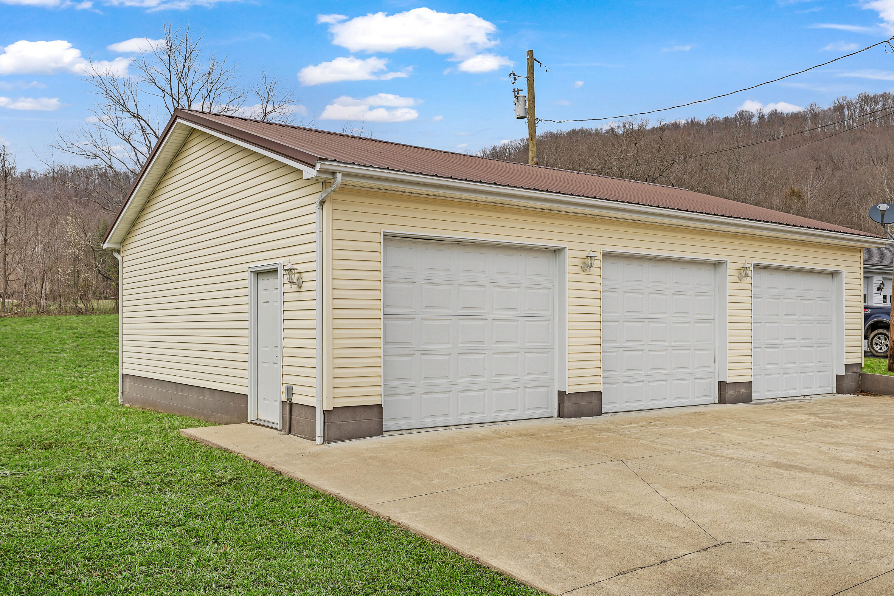 1836 Clarksburg Road Property Photo 5