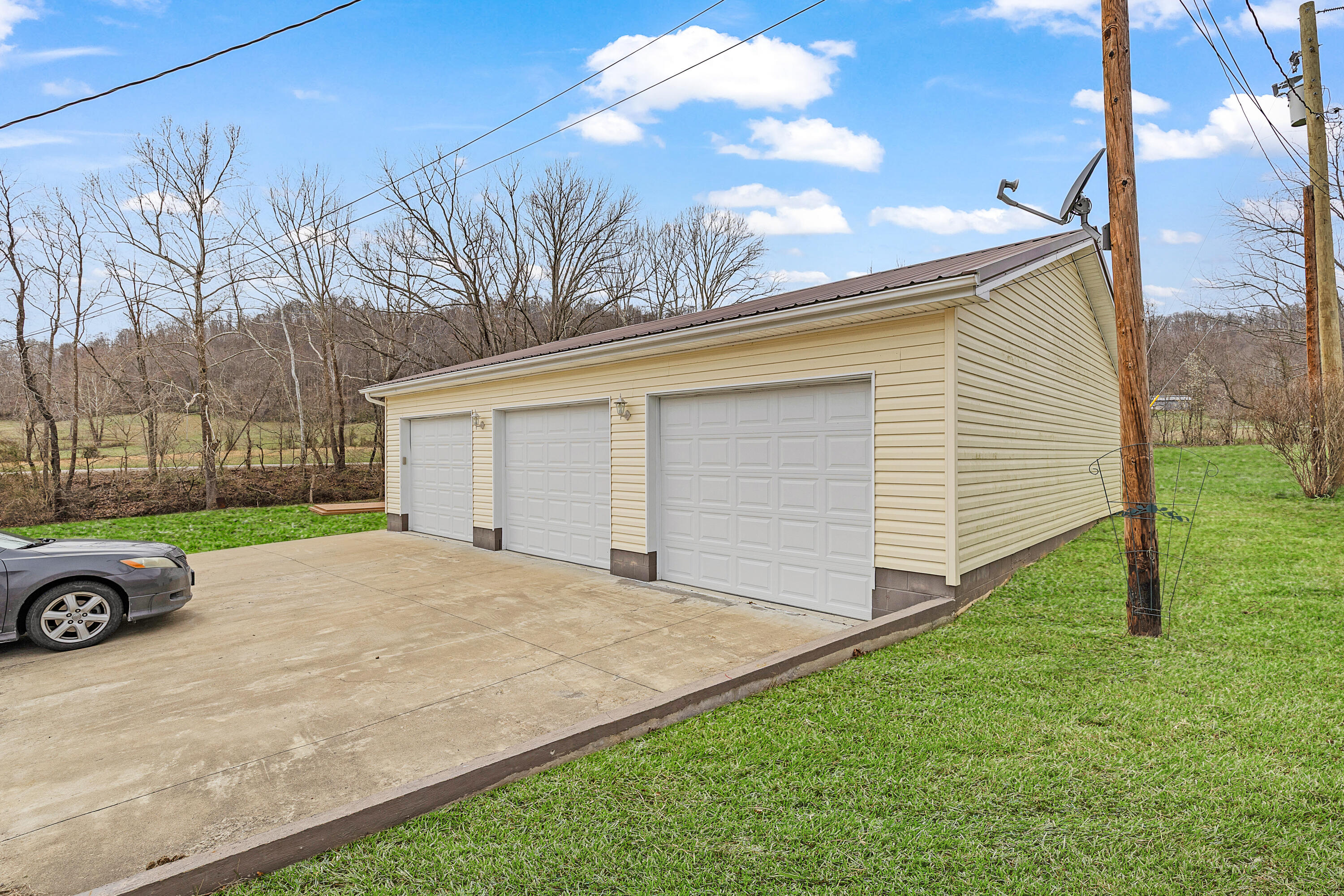 1836 Clarksburg Road Property Photo 6