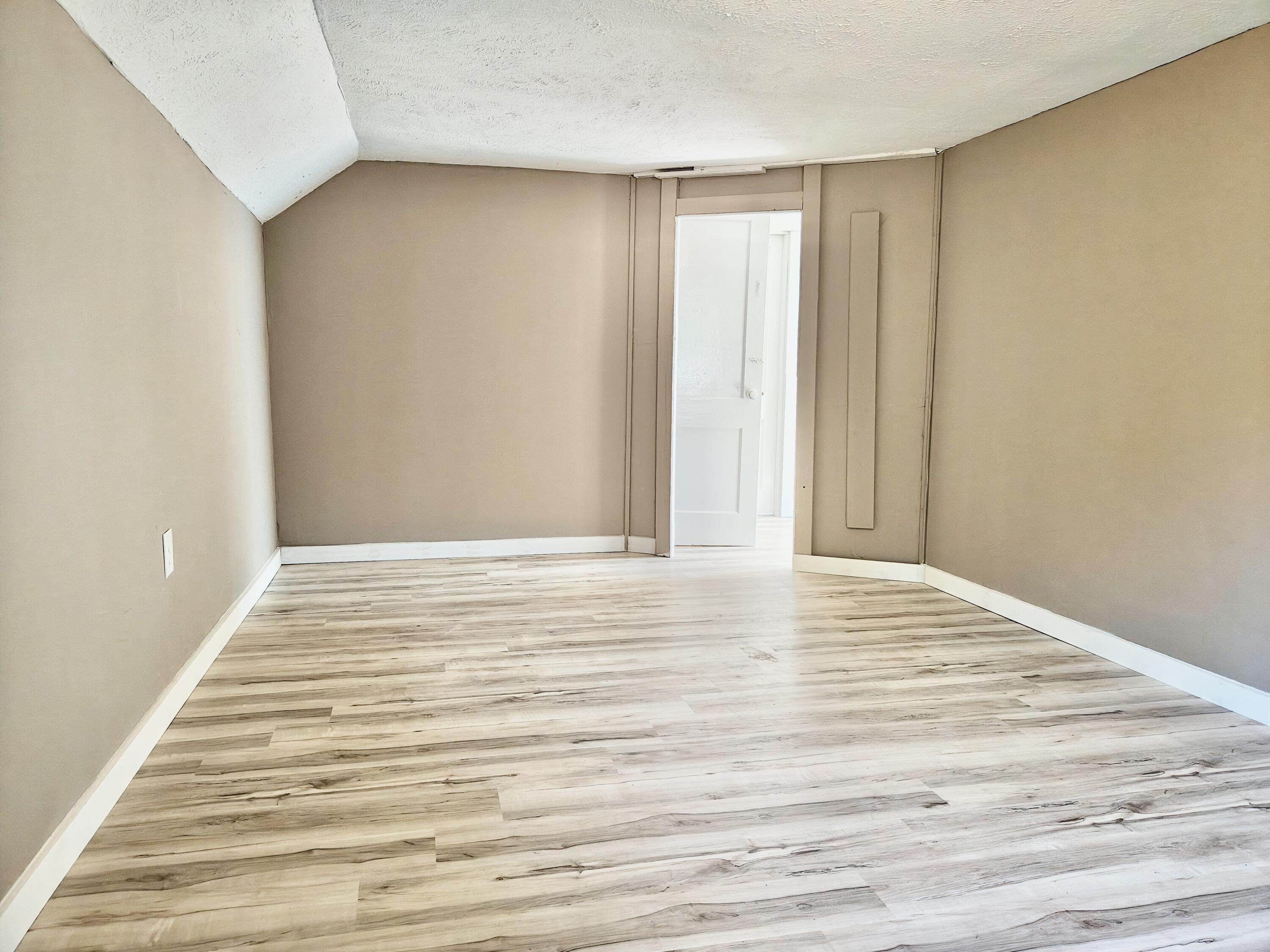 505 Columbus Street Property Photo 26