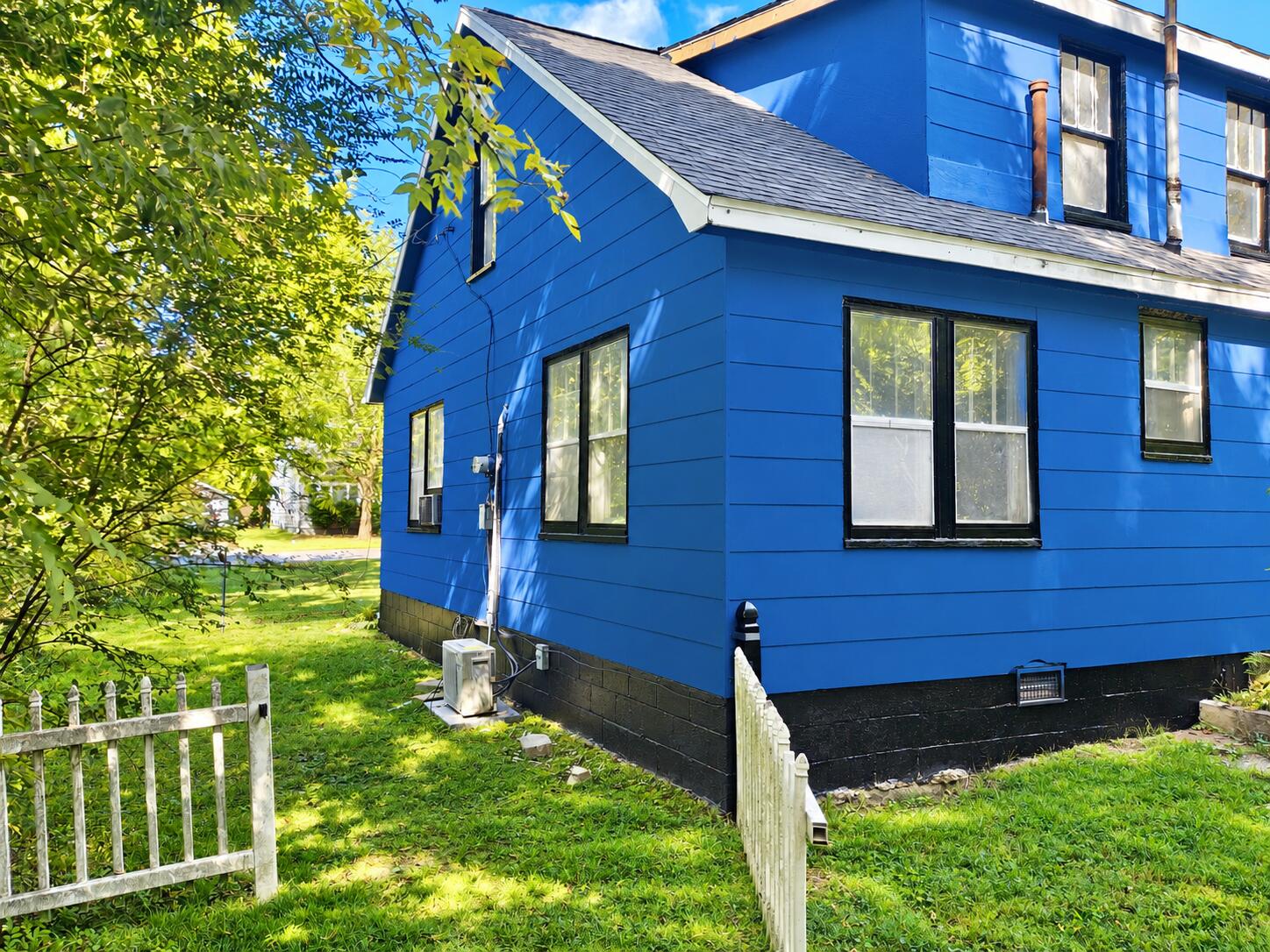 505 Columbus Street Property Photo 35