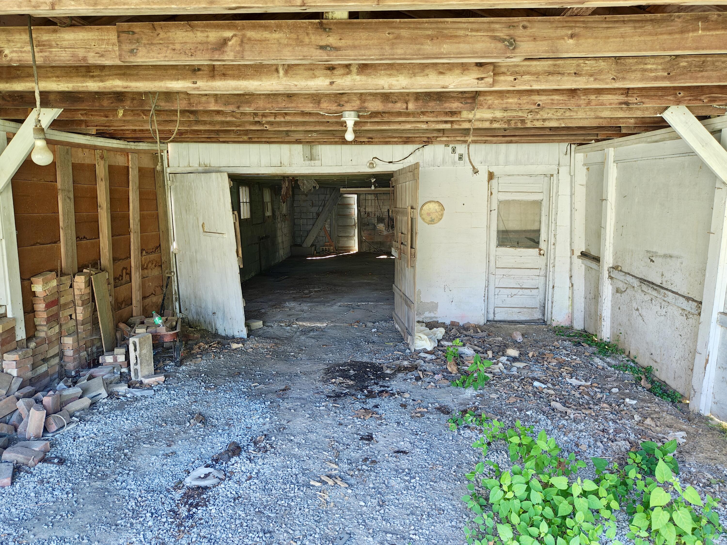 505 Columbus Street Property Photo 38